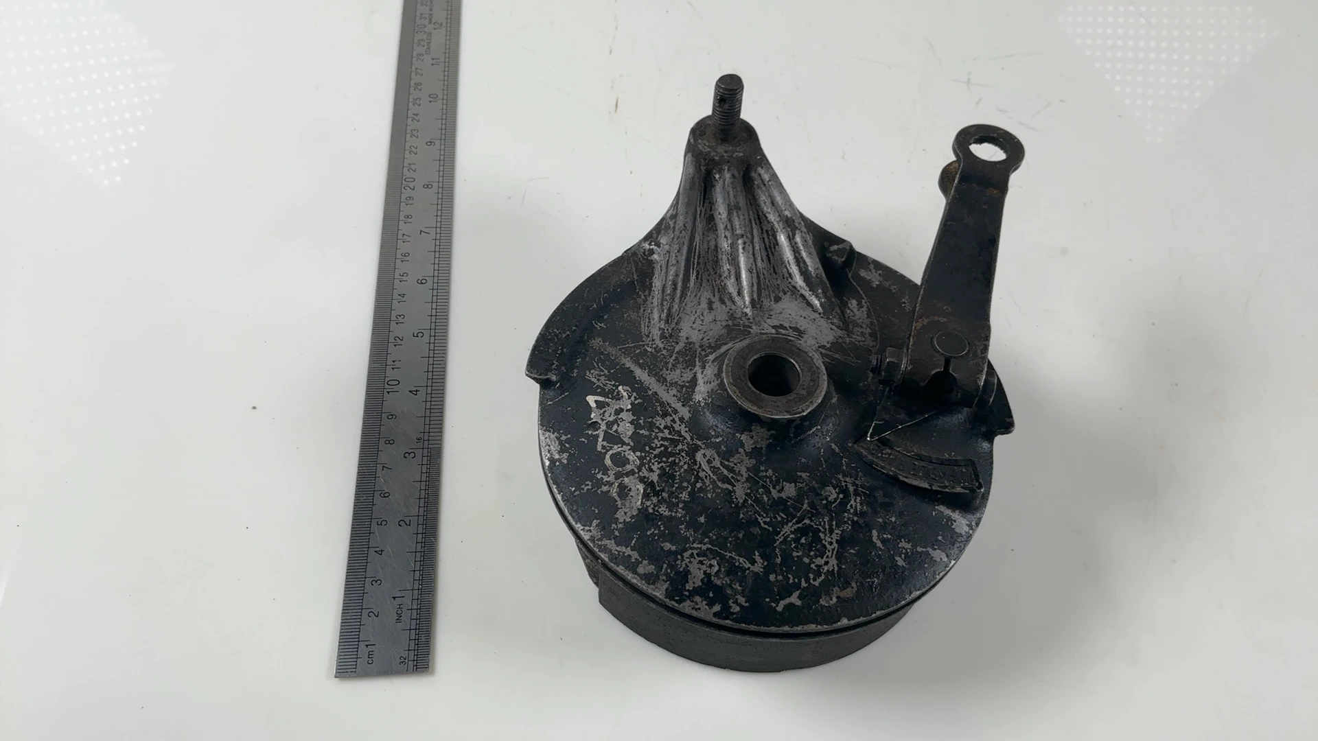 Kawasaki Z200 KZ200 200 CC Rear Brake Plate Drum 1977-1984 OEM 41035-1090 - Image 4