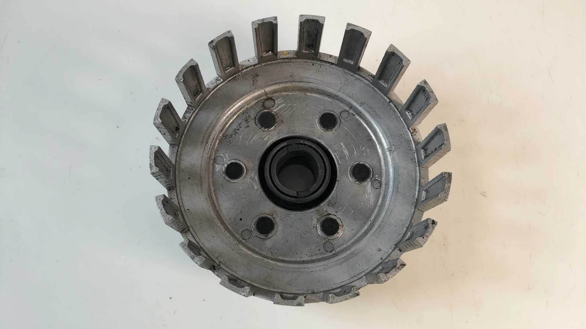 Suzuki GT550 Indy 550cc Outer Clutch Basket Starter Gear 1972-77 OEM 21200-34820 - Image 2