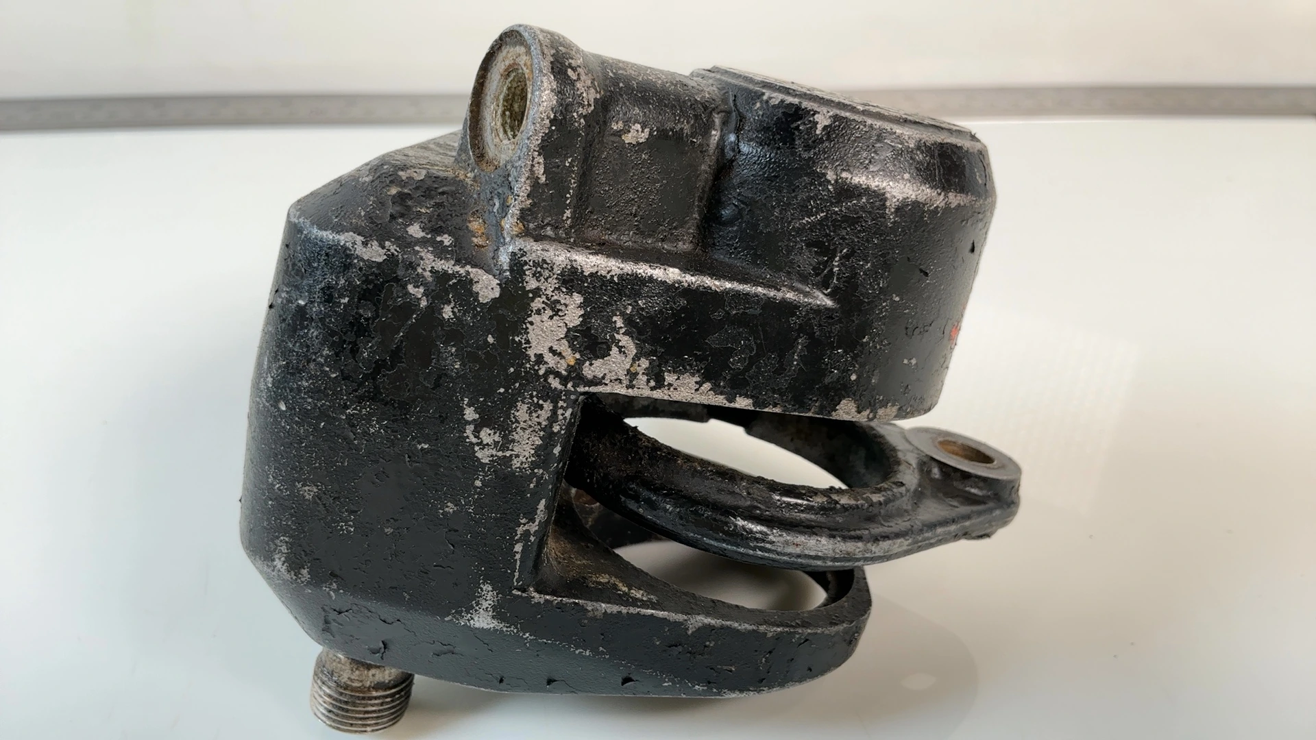 Suzuki GS750 GS750E 750cc Front Right Brake Caliper 1977-1979 OEM 59300-44002 - Image 5
