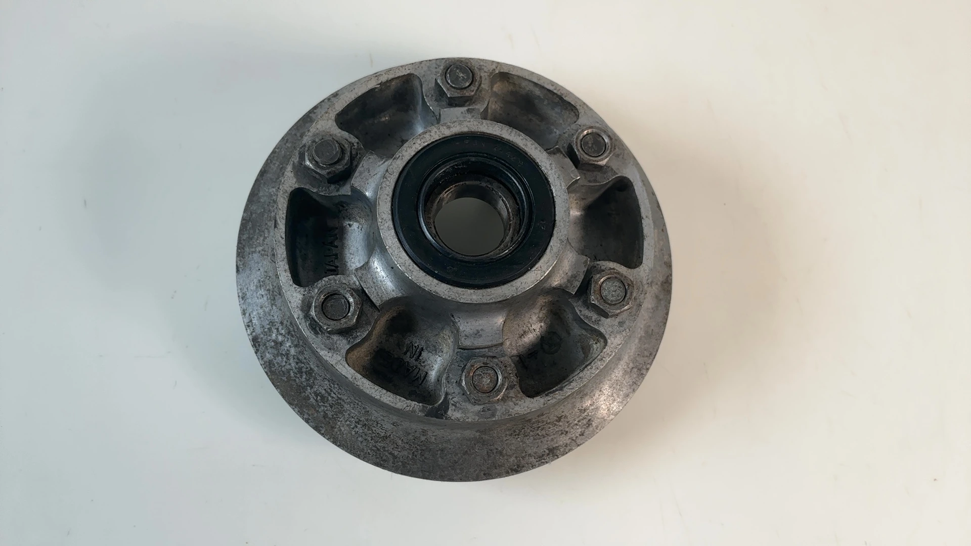 Kawasaki KZ250 CSR LTD 250cc Rear Sprocket Hub Carrier 1980 1983 OEM 42033-1029