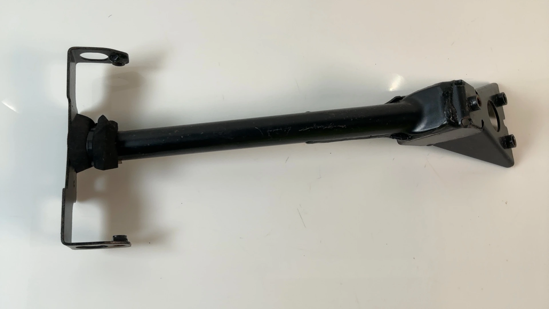 Yamaha YZF-R125 RE06 125cc License Plate Holder Bracket 2008-2013 OEM 5D7F164000 - Image 1