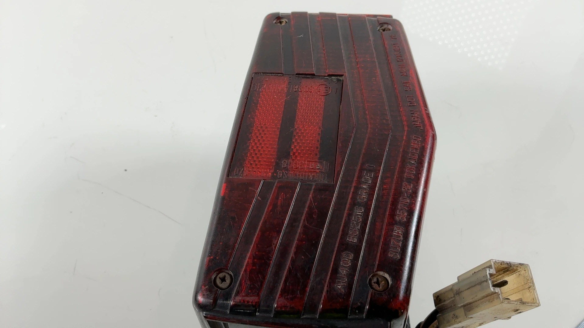 SUZUKI GSX400 1st Gen Tail Light 1980-1982 OEM 35710-32410 - Image 5