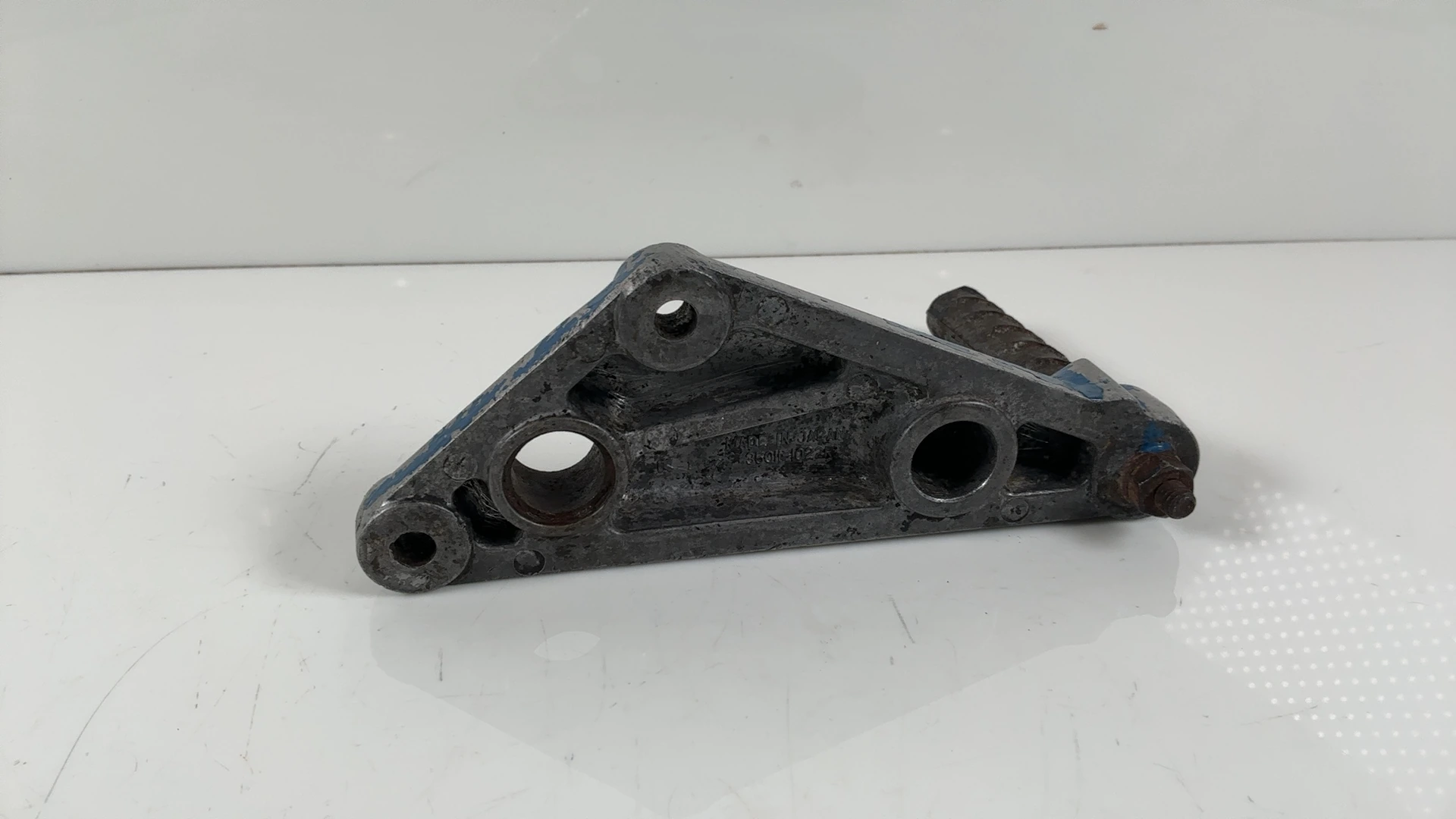 Kawasaki KZ1000 MKII 1000cc Right Footrest Holder 1979-1980 OEM 35011-1022 - Image 4