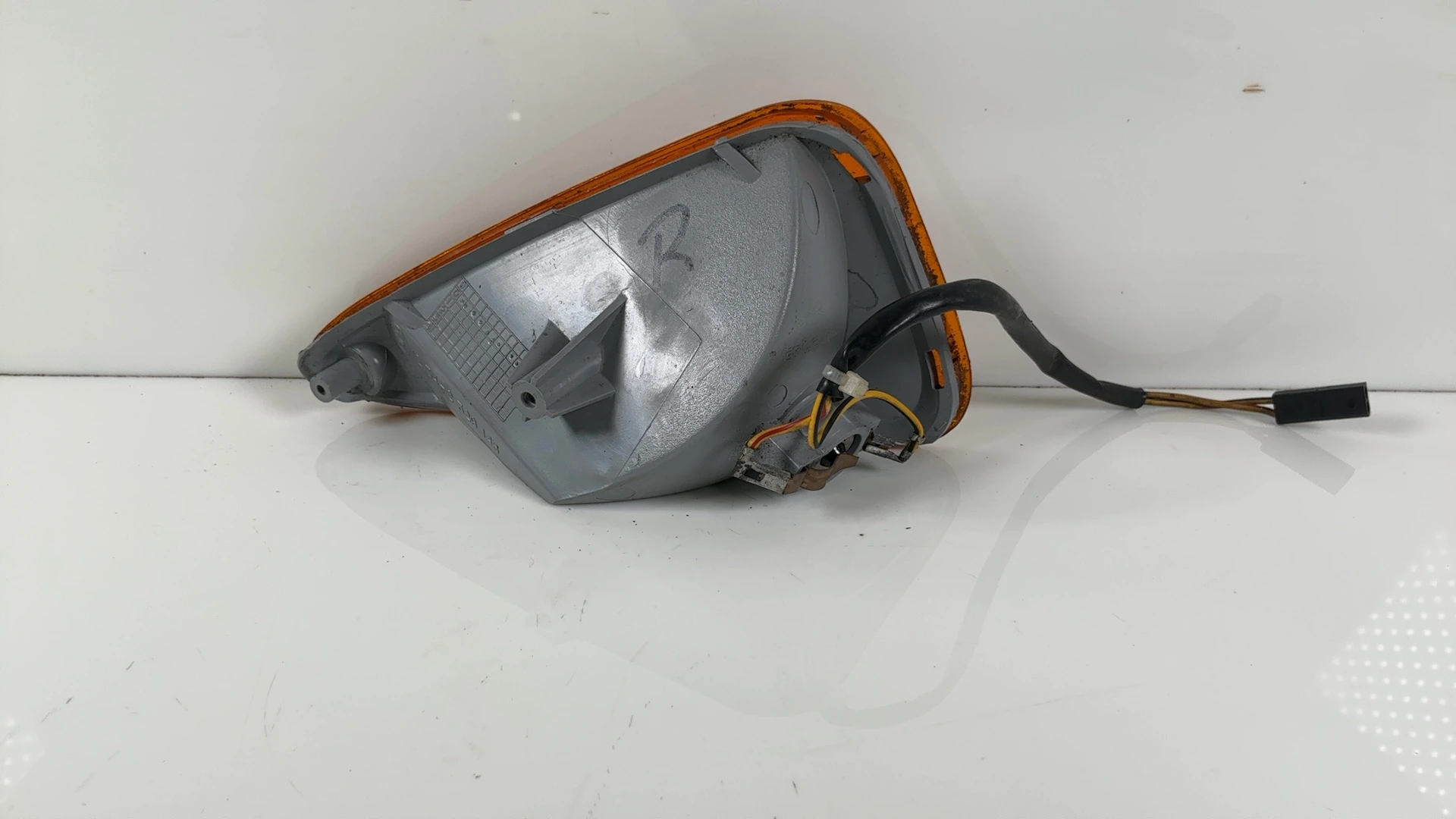 BMW C1 125 200 Front Right Turn Signal Indicator Light 2000-2003 OEM 63132329148 - Image 2