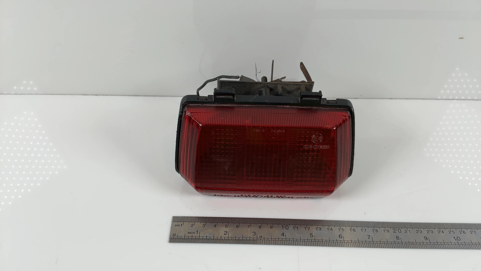 Suzuki GSX-R1100 GV73 1100 Tail Light 1989-1992 OEM 35710-17C10 - Image 9