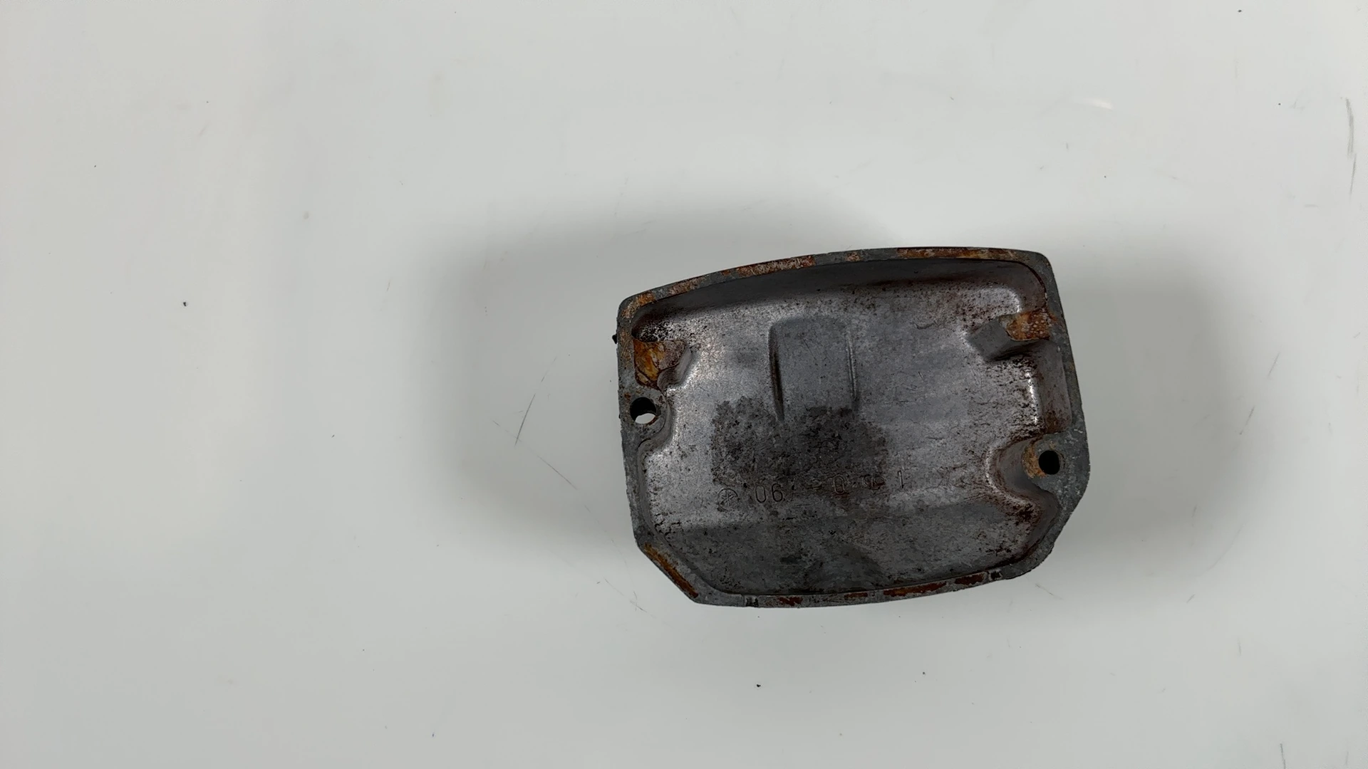 Yamaha XS250 1L9 250cc Points Breaker Cover 1977-1984 OEM 1L9-11157-00-00 - Image 6