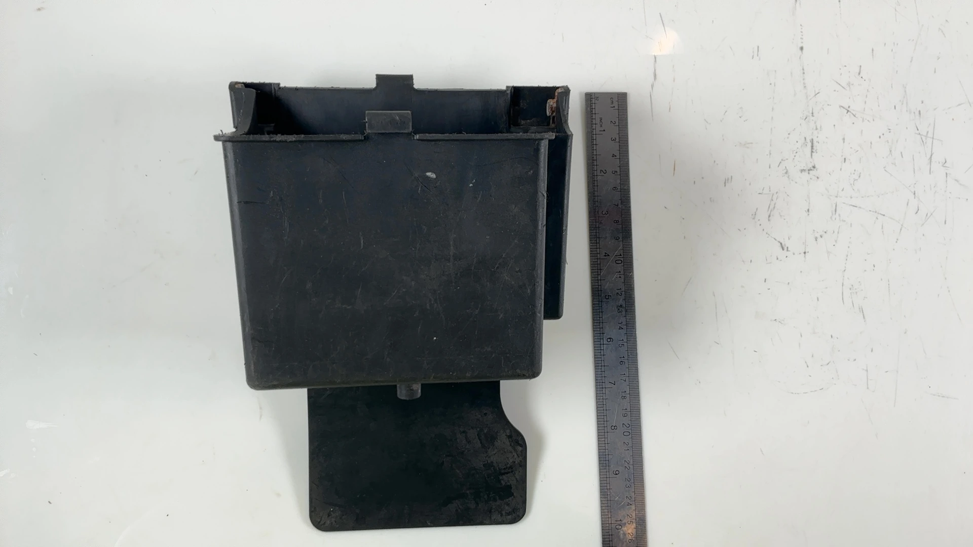 Yamaha FZR600 3HE 600cc Battery Box Tray 1989-1992 OEM 1WG-2177G-00-00 - Image 3