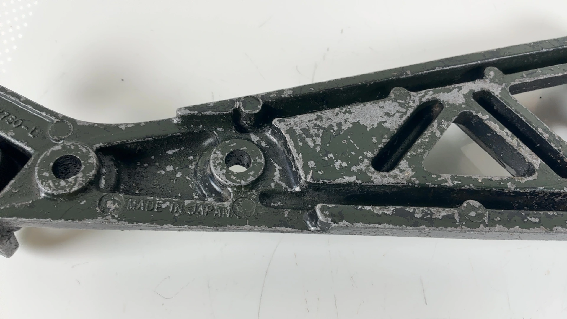 Kawasaki GPz750 ZX750A 750cc Left Footrest Bracket 1983-1985 OEM 35011-1160 - Image 7