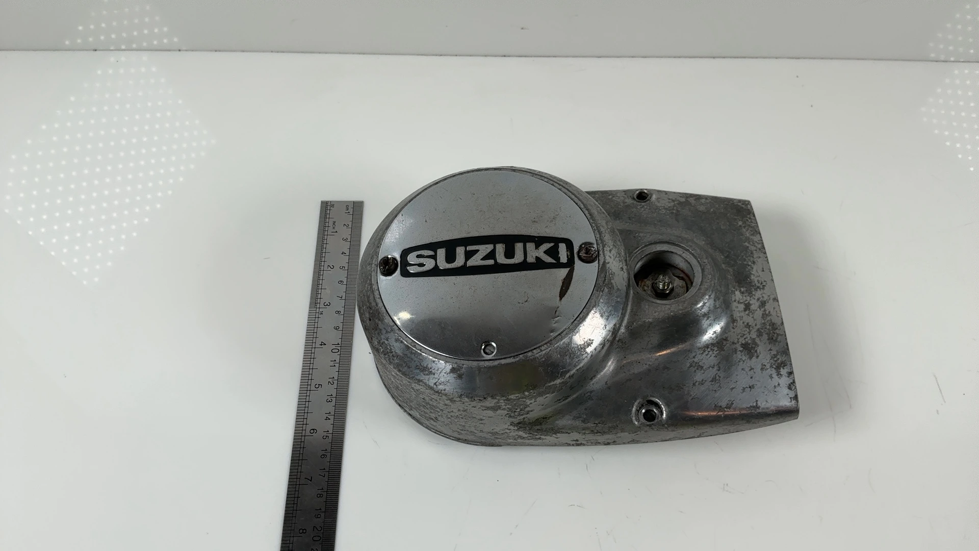 Suzuki GT250 GT250L 250CC Generator Stator Cover 1974 1975 OEM 11351-18100 - Image 2