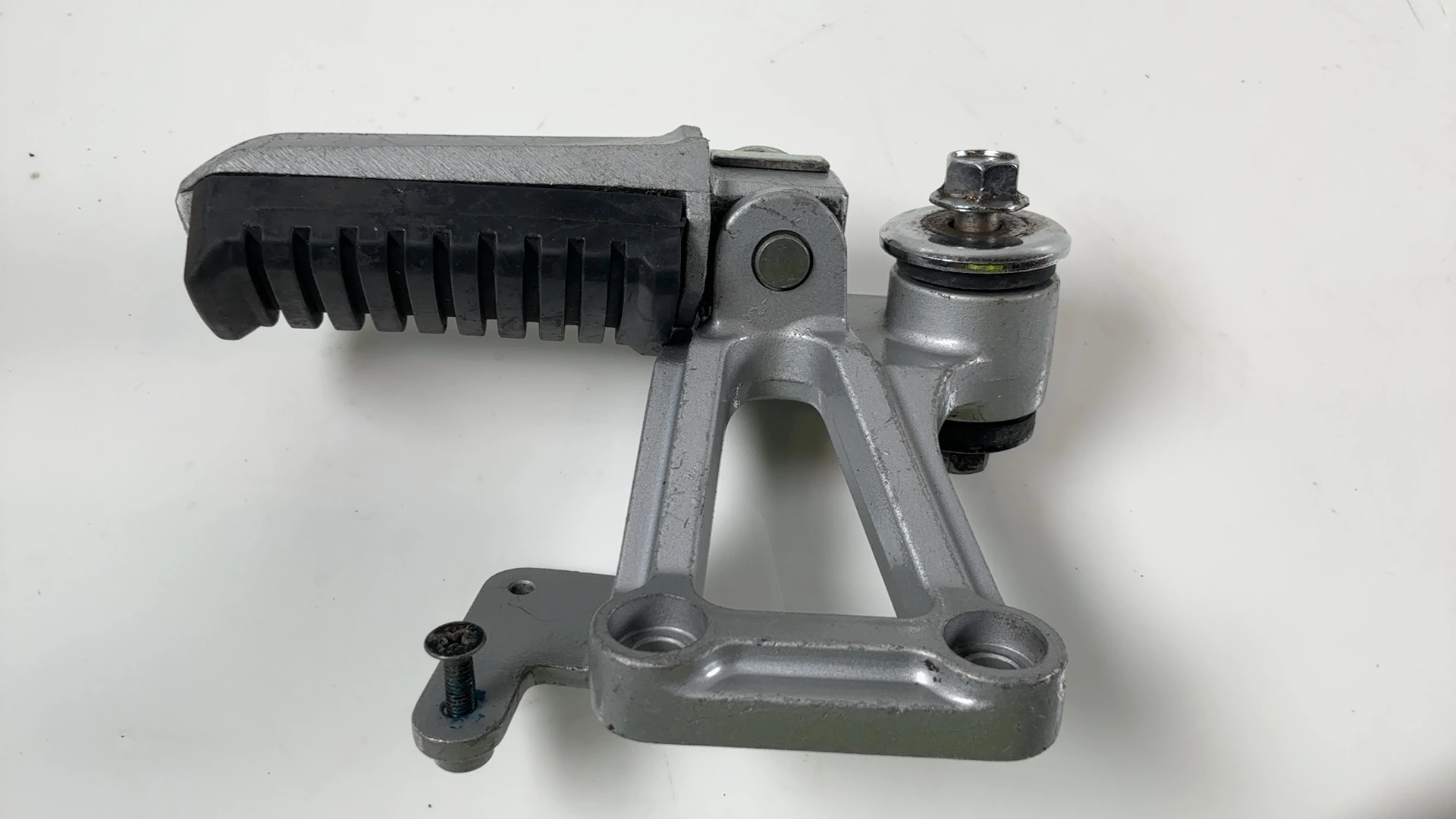 Kawasaki Ninja GPZ600R ZX600A Left Rear Foot Rest Bracket 1985-87 OEM 35011-1242 - Image 6