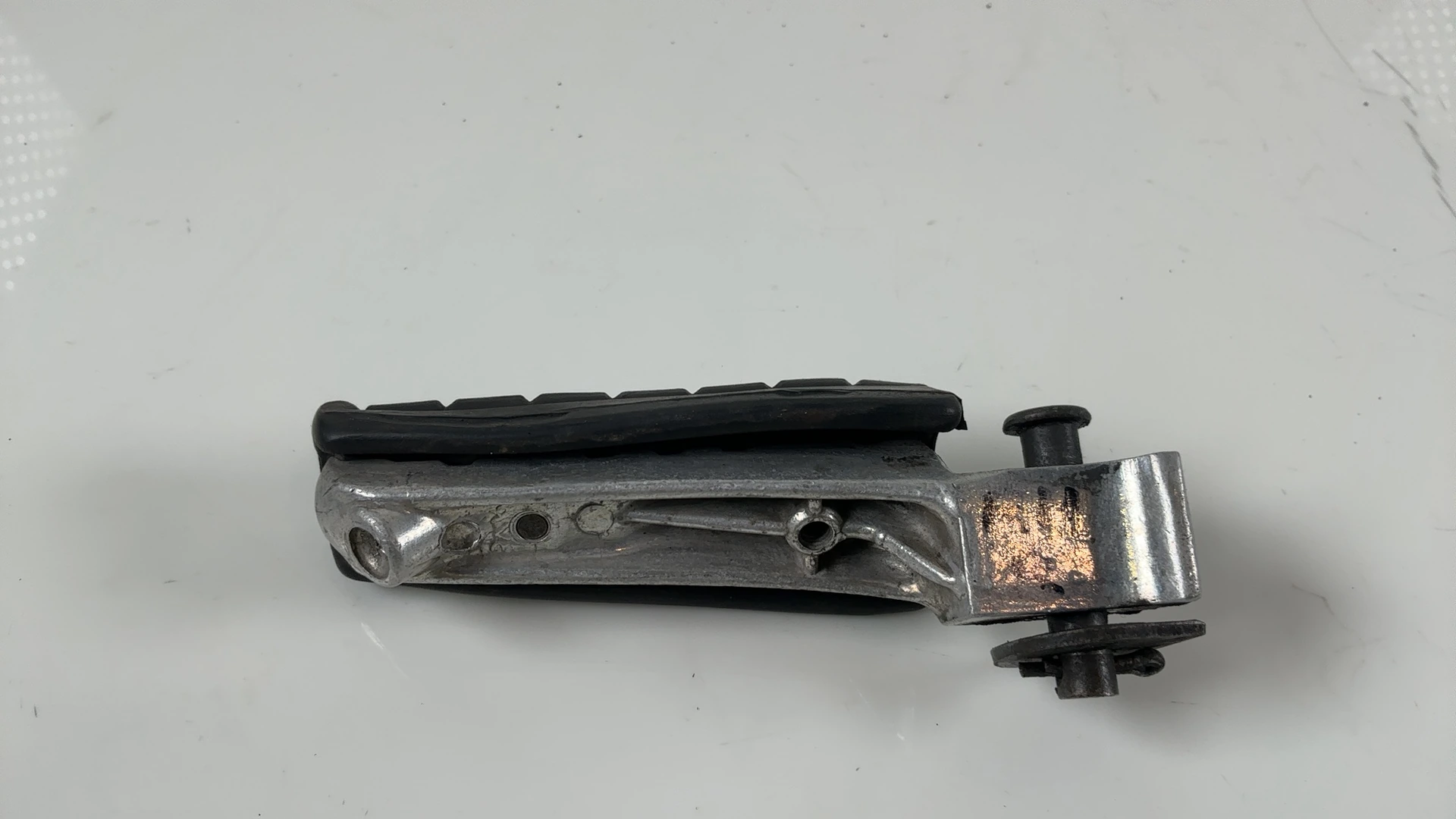 Yamaha XJ600S Diversion XJ600 600cc Rear Right Foot Peg 1992-02 2GH-27441-00-00 - Image 7