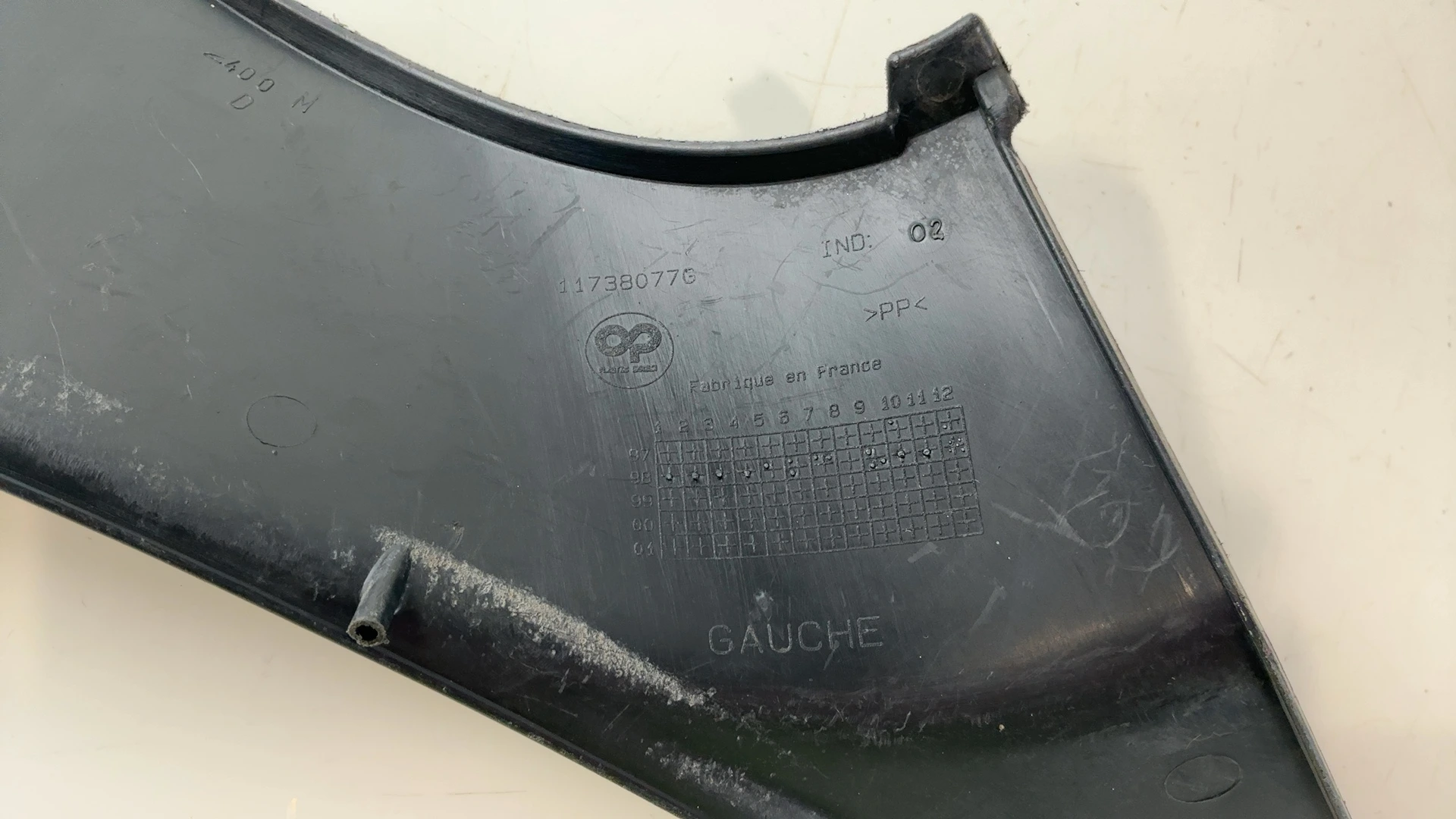 Peugeot Elyseo 125 CC Left Under Footboard Running Board 1999-2007 OEM 11738077G - Image 6