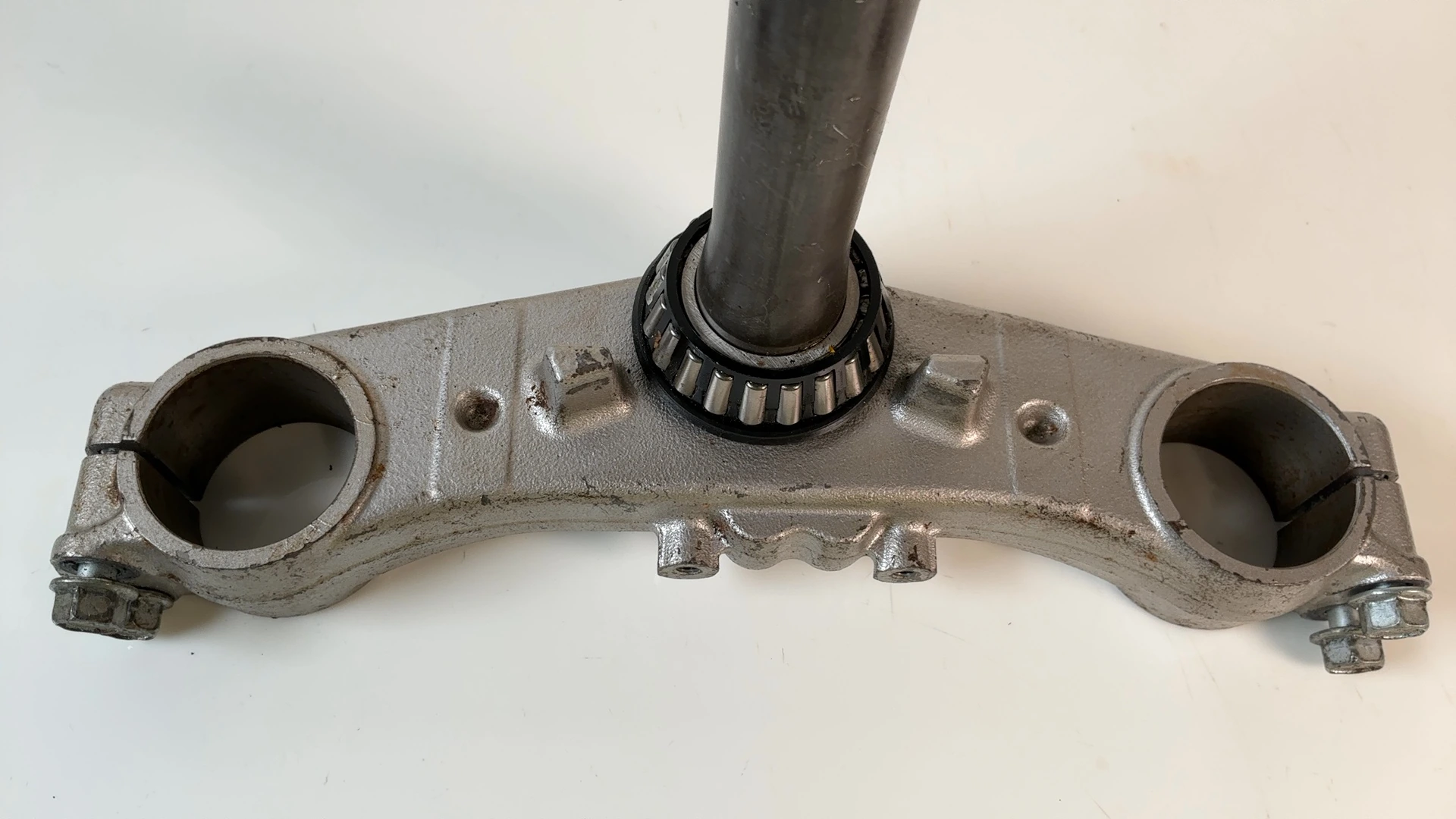 Suzuki Bandit GSF600 GSF600S 600cc Lower Triple Tree 2000-2004 OEM 51410-31F00 - Image 7