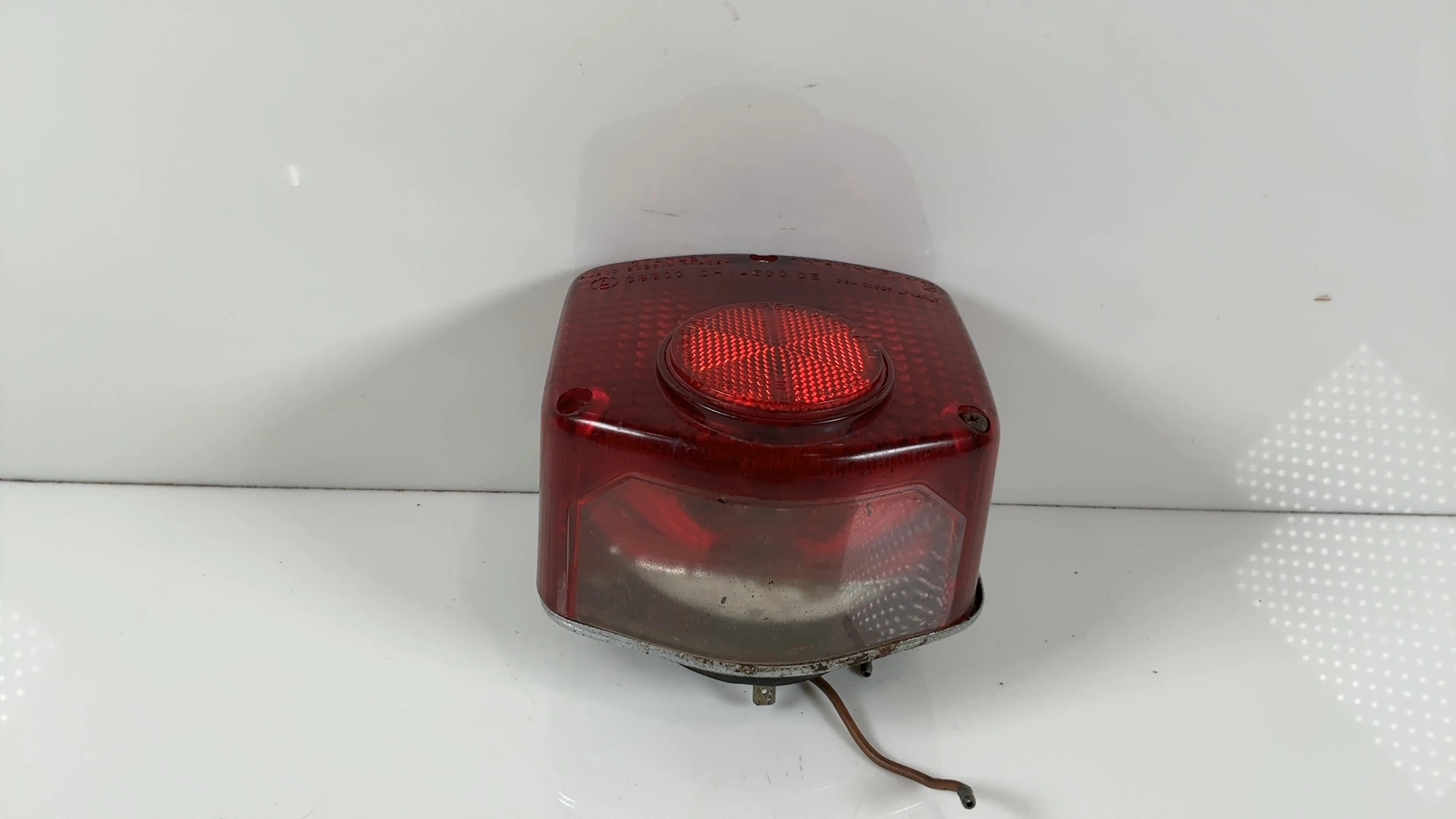 Honda CB250N CB400N 250cc Tail Light 1978-1986 OEM 33701-443-611 Stanley AU40D