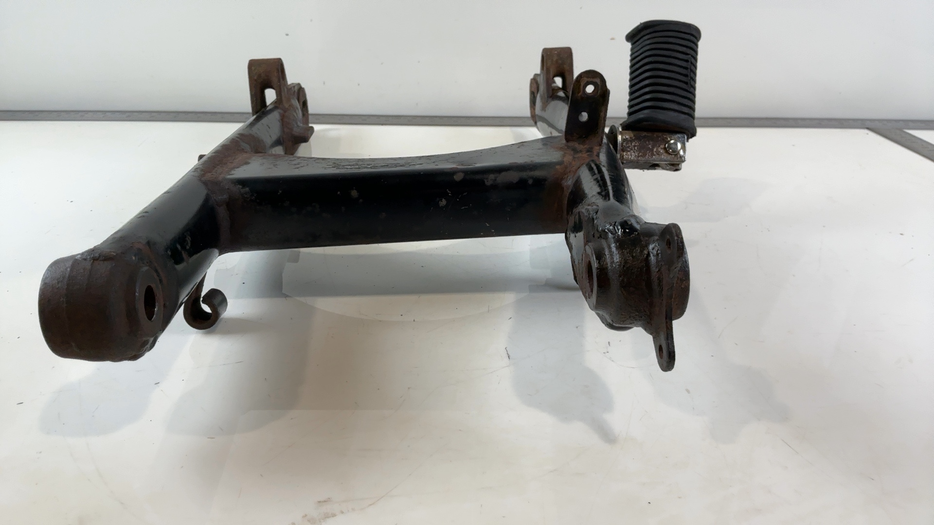Suzuki Savage LS650 650cc Rear Wheel Swingarm 1986-2004 OEM 61100-24B03-019 - Image 7