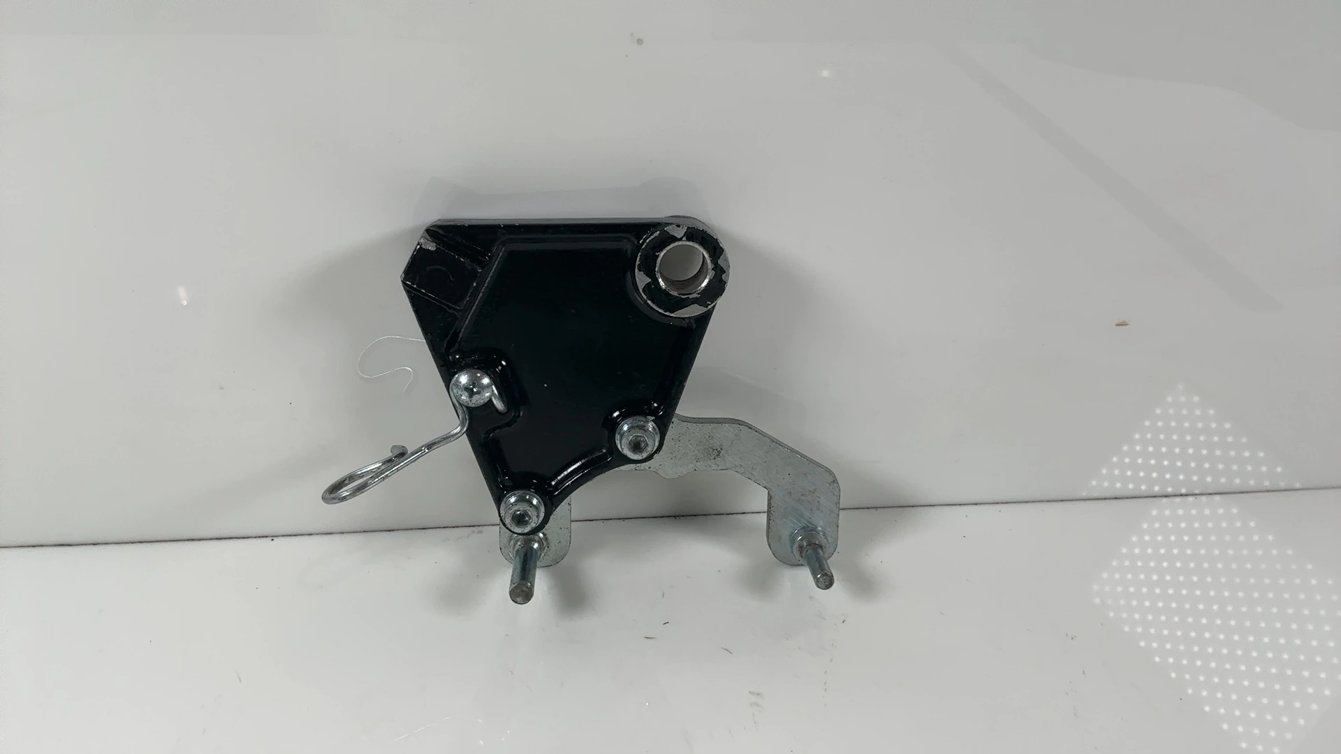 Hyosung GT650R GT650 650cc Rear Brake Caliper Bracket 2005-16 OEM 69340HM8170120 - Image 2