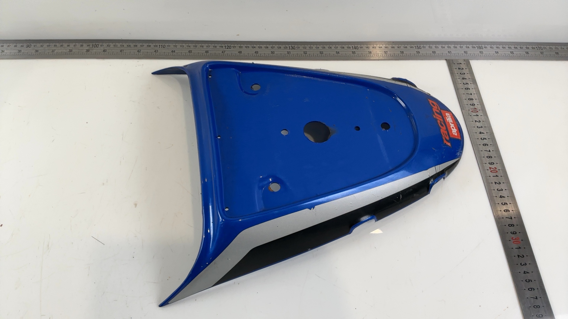 Aprilia SR 50 CC Rear Seat Cover Cowl Panel 1997-2004 OEM AP8249931 - Image 4