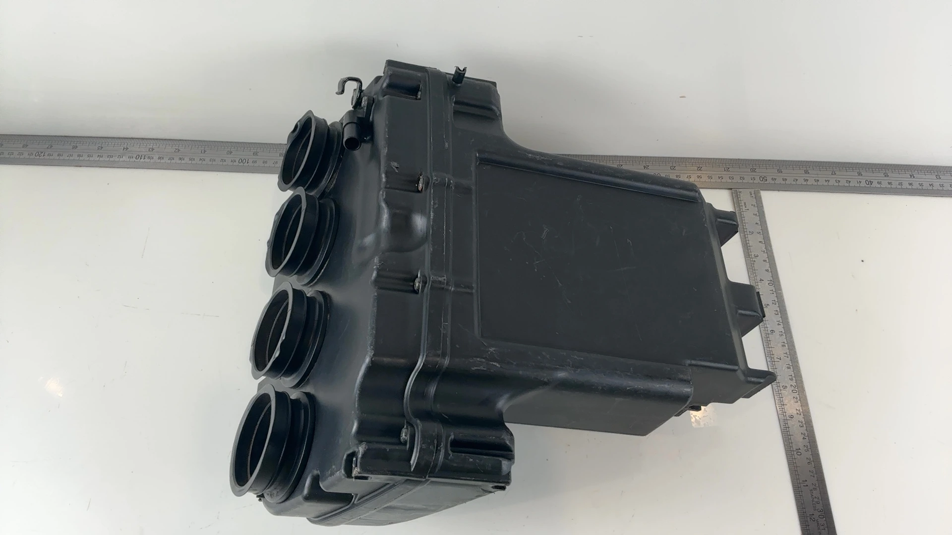 Yamaha FZ1 Fazer FZS1000 1000cc Air Filter Box 2001-2005 OEM  5LV-14411-00-00 - Image 3