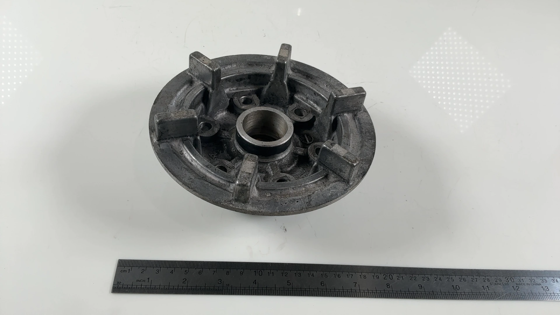 Suzuki GS750 GS 750 750cc Rear Sprocket Hub Carrier 1977-1979 OEM 64611-31000 - Image 5