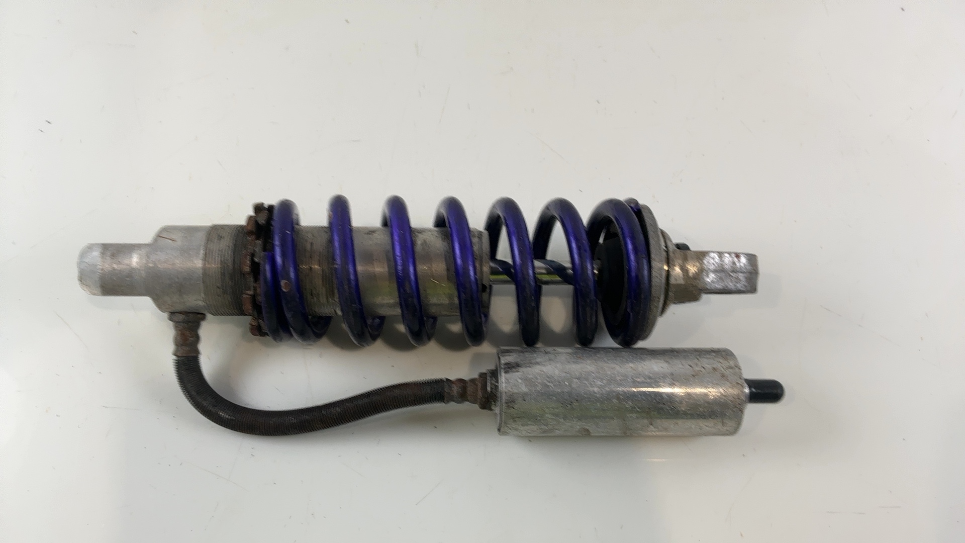 Suzuki GSX-R1100 GSXR 1100 Rear Shock Absorber 1986 OEM 62100-06B10 - Image 1