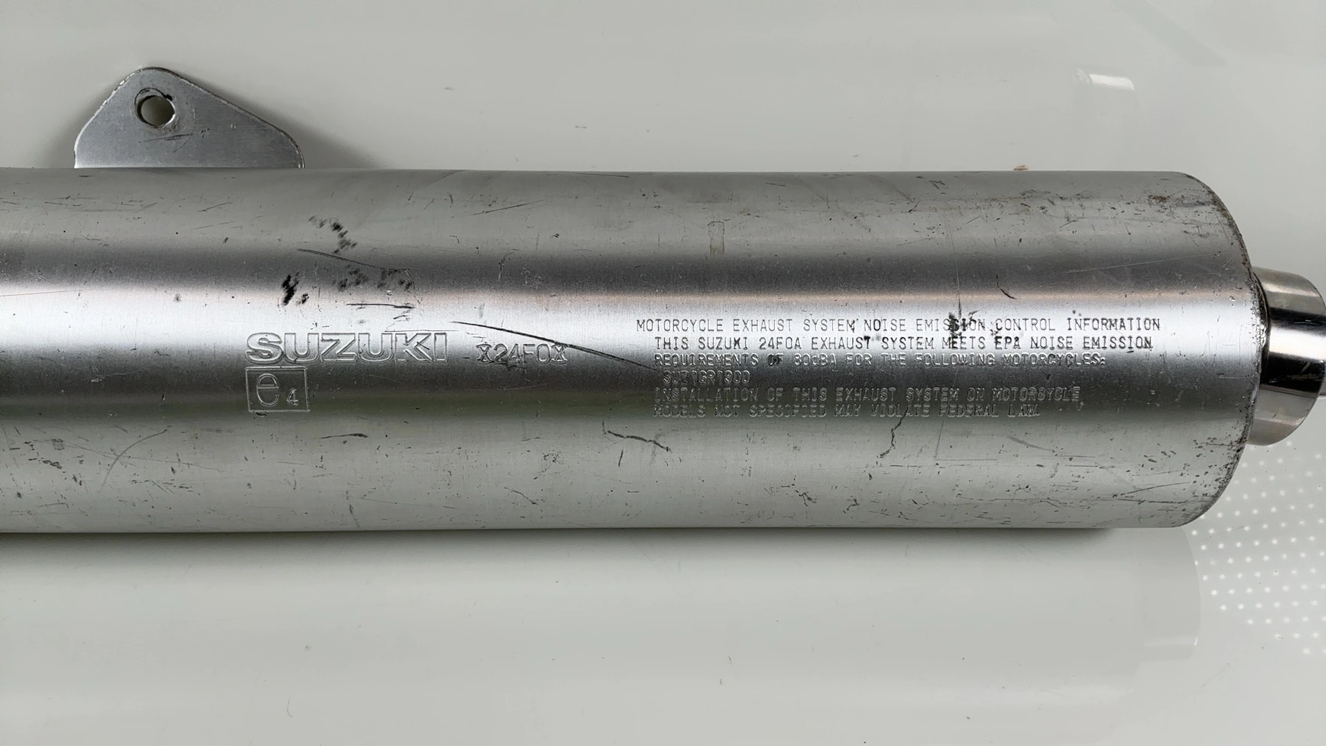 Suzuki Hayabusa GSX1300R 1300 Left Exhaust Muffler 1999-2007 OEM 14320-24F00-H01 - Image 3