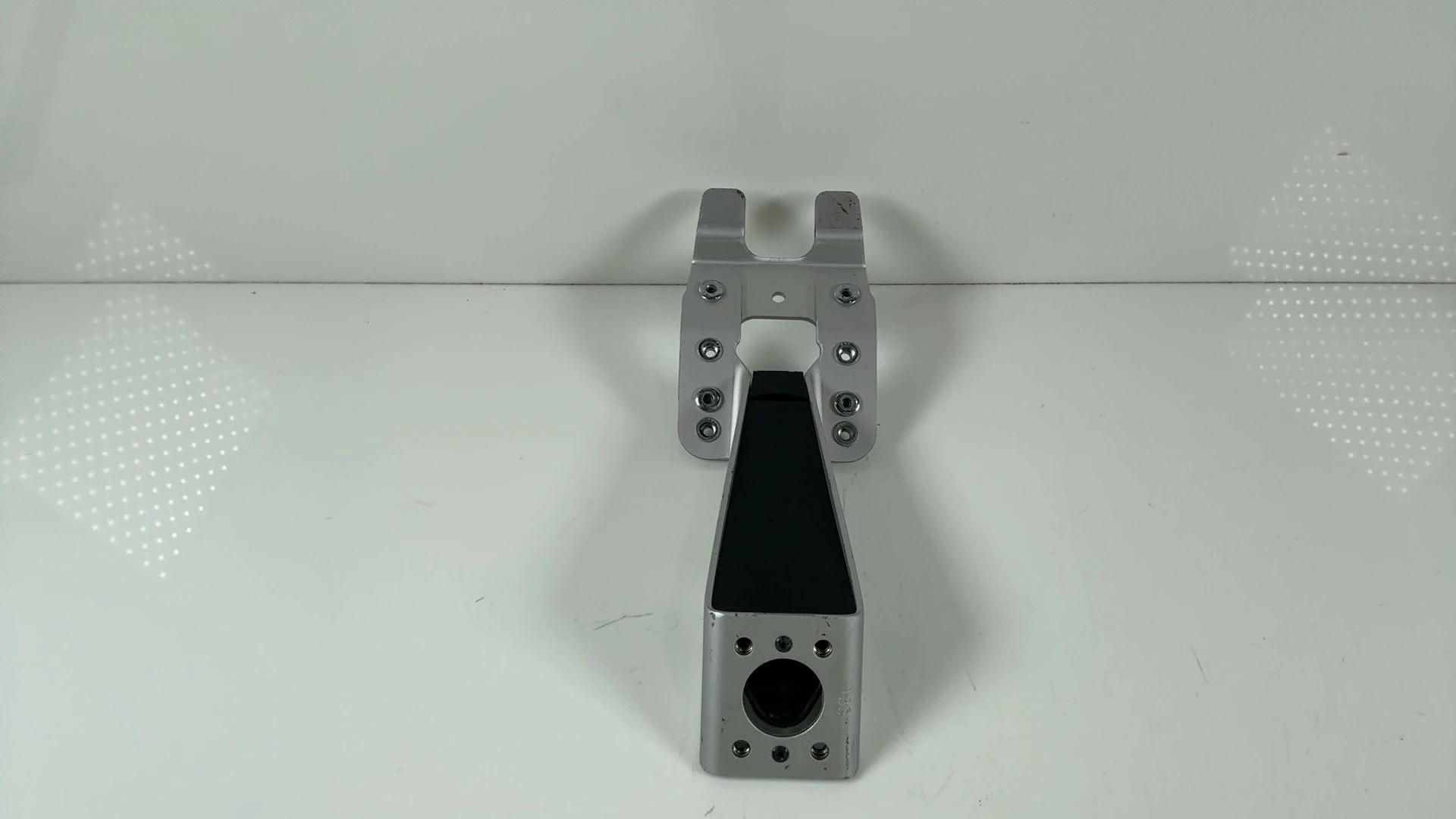 Yamaha YZF R6 13S 600cc Rear Fender Stay 2008-2016 OEM 13S-21640-00 - Image 4