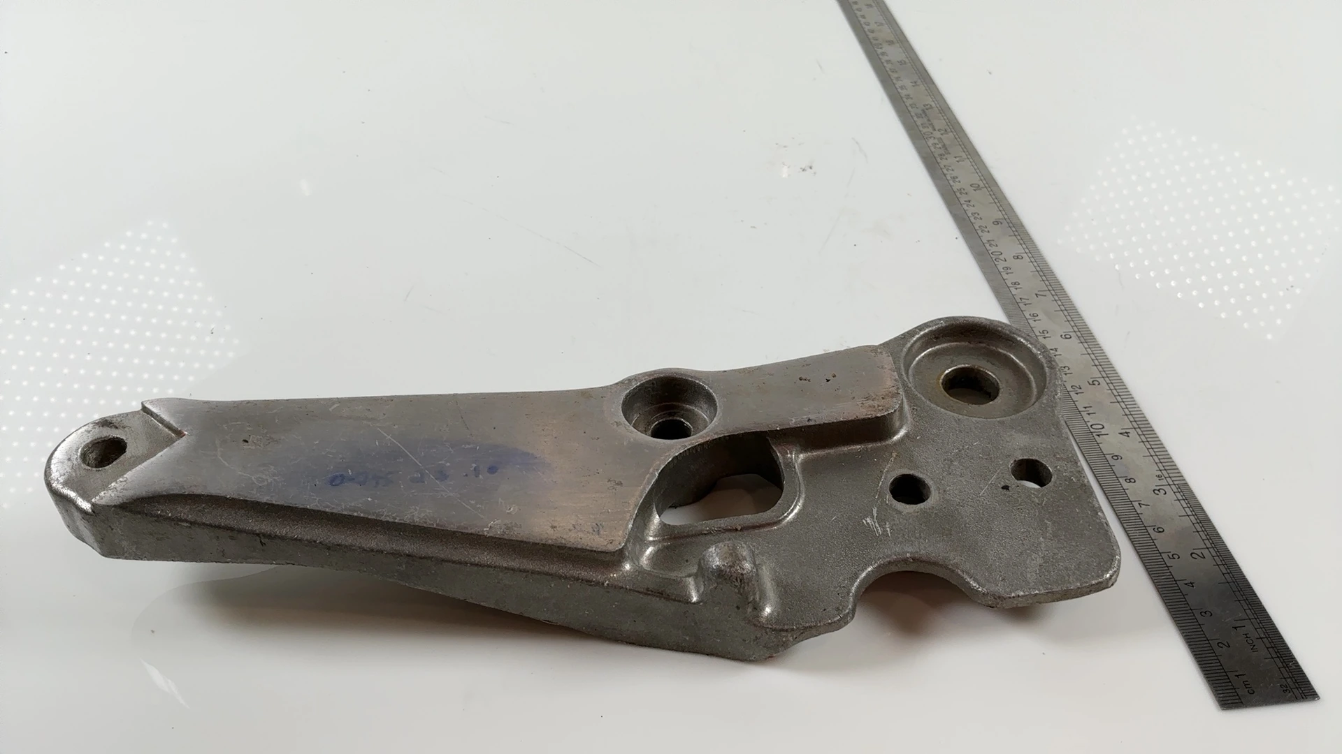 Suzuki GSX750E GS750E 750cc Right Footrest Bracket 1980 1981 OEM 43510-45400 - Image 3