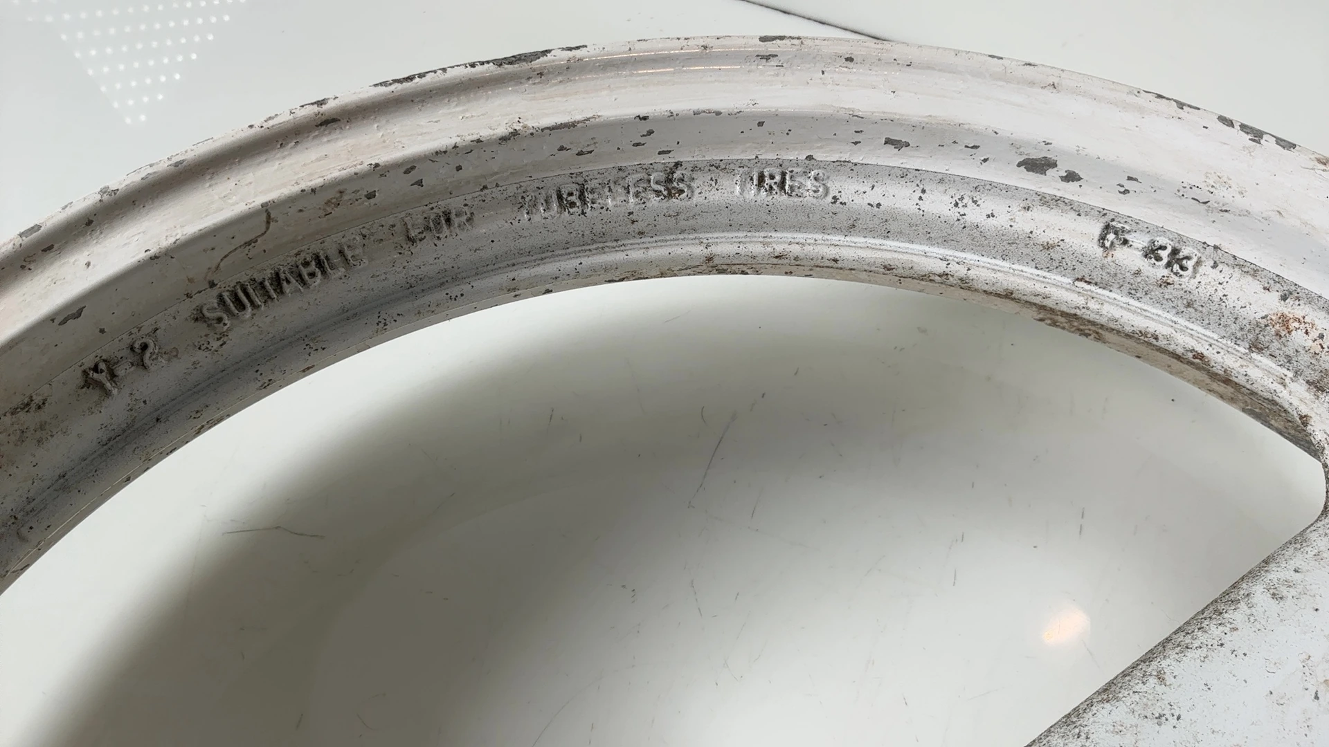 Yamaha TZR250 1KT 250cc Front Wheel Rim 1986-1988 OEM 1KT-25168-00-8L - Image 8