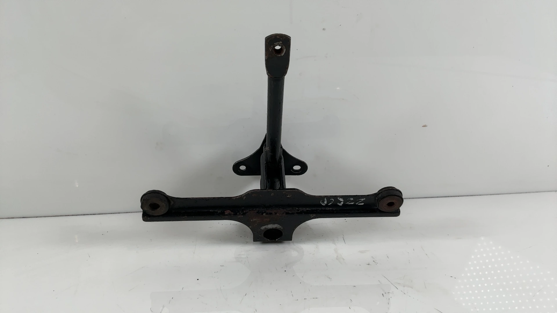 Kawasaki Ninja ZX6 ZX600D 600cc Radiator Oil Cooler Bracket 1990-1993 11046-1963 - Image 1