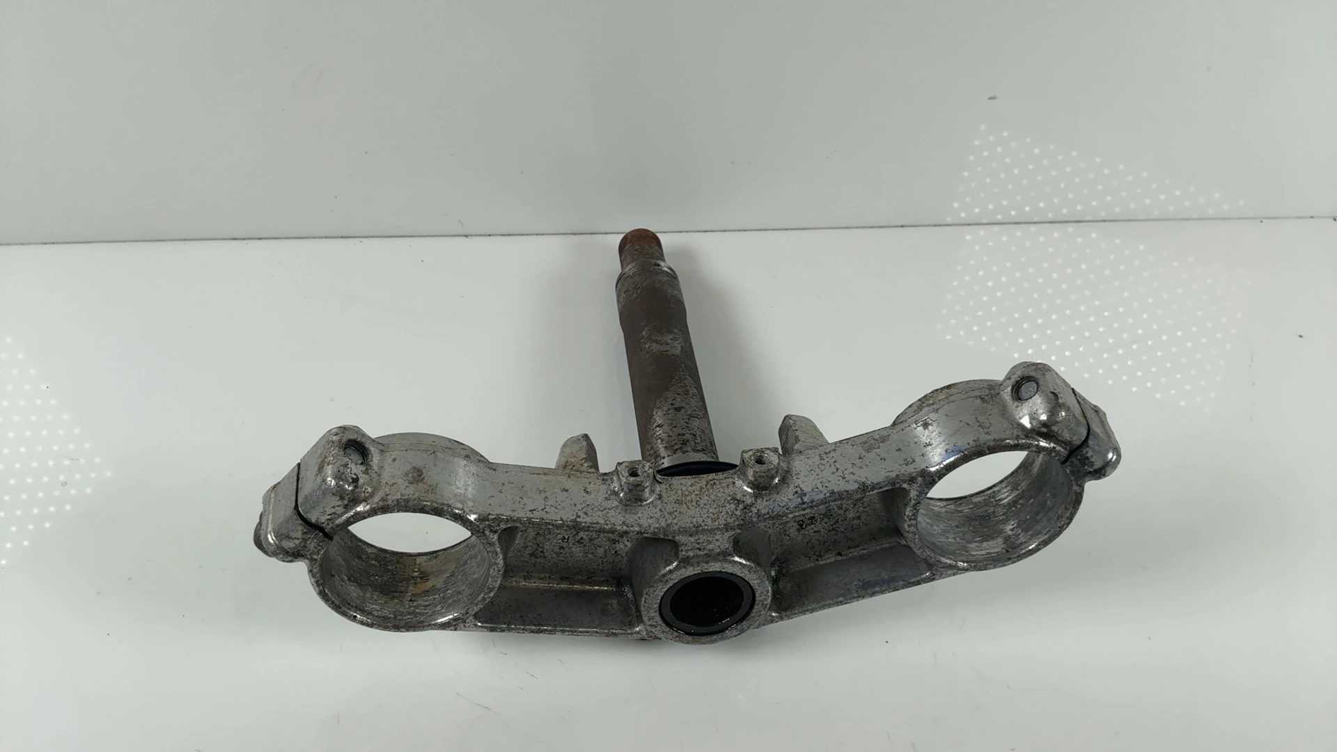 Kawasaki Ninja ZX7R ZX750P 750cc Lower Triple Tree 1996-2003 OEM 44037-1339 - Image 3