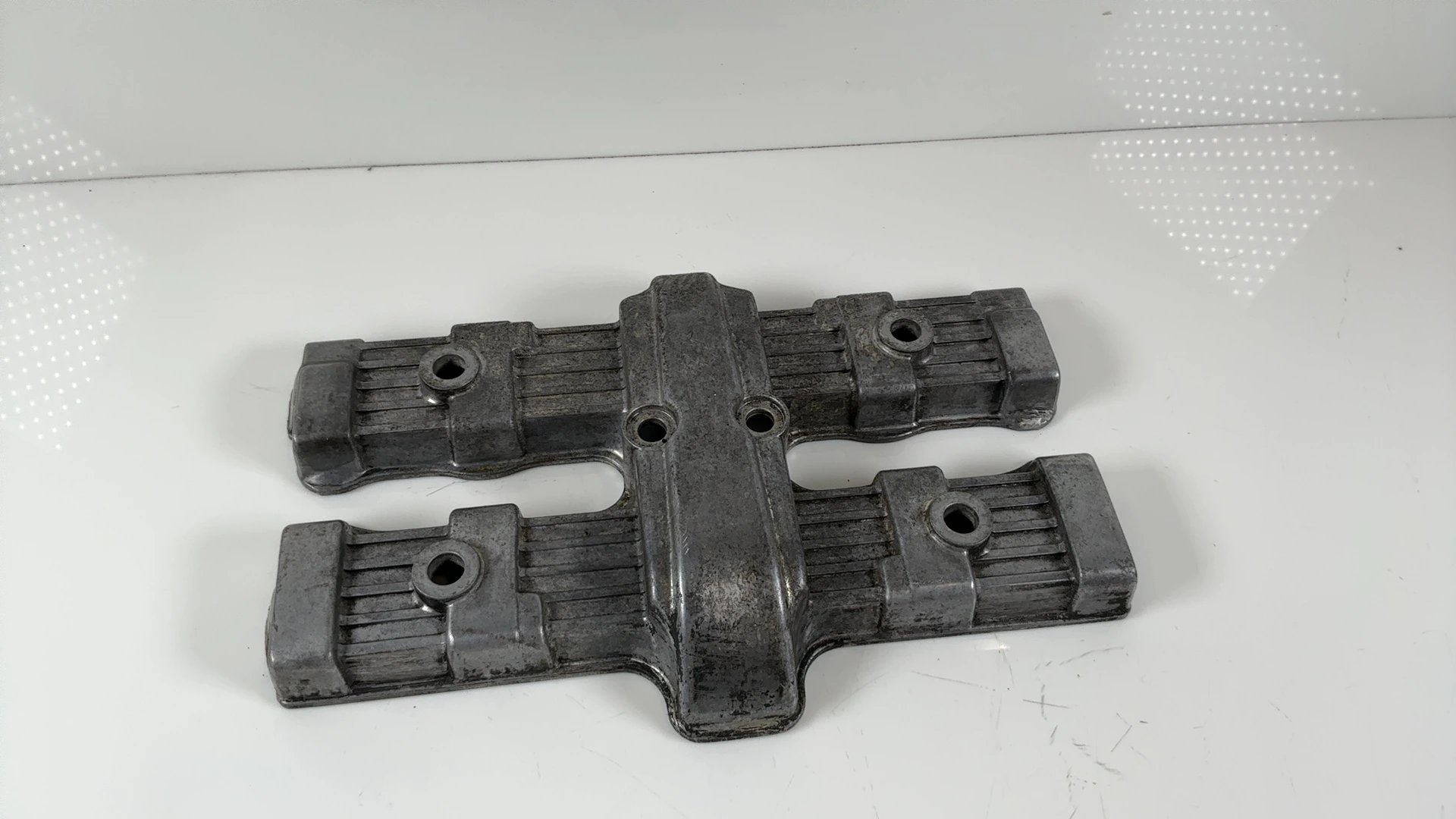 Honda CBX550 Four PC04 550cc Valve Cover 1982-1986 OEM 12310-MA6-000 - Image 2