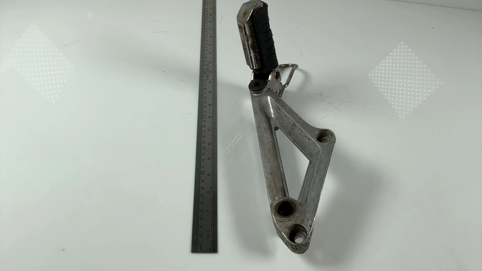 Honda Sabre VF700S 700cc Footrest Peg Bracket Right 1984-1985 OEM 50680-MB0-000 - Image 4