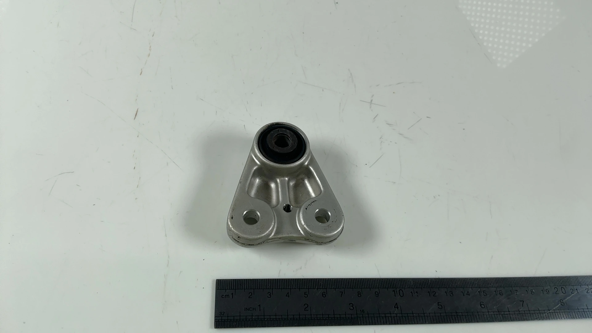 Suzuki Bandit GSF1200 1200 CC Engine Mount Bracket 2001-2006 OEM 41900-32F00-33J - Image 5
