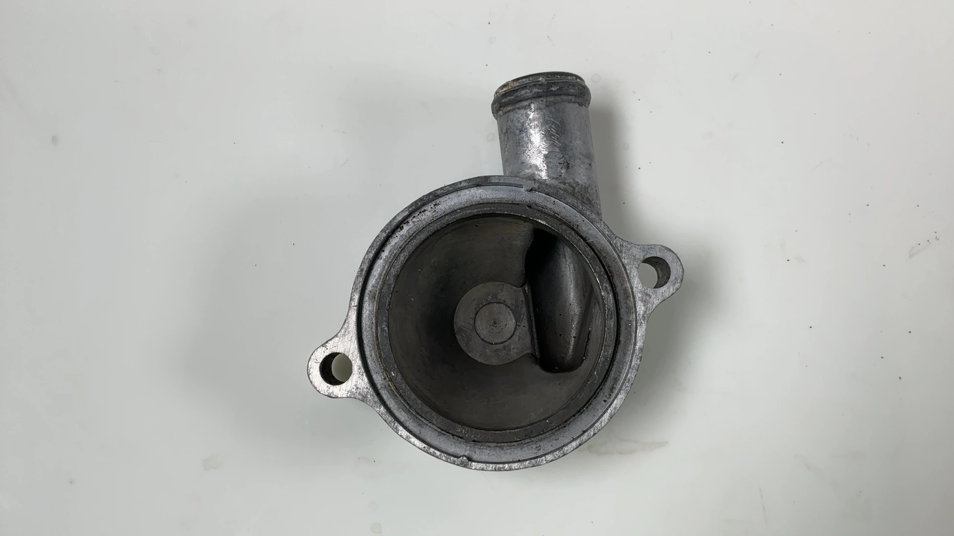 Honda CX500 Standard Custom Deluxe 500cc Thermostat Cover 1980-81 19315-415-000 - Image 2