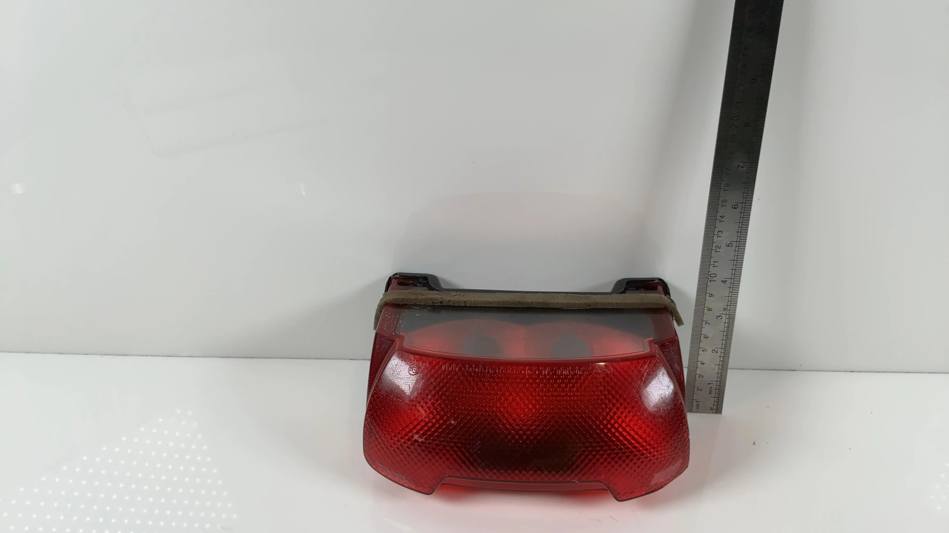 Yamaha YZF1000R Thunderace 1000 Brake Tail Light 1996-2001 OEM 4SV-84710-10-00 - Image 1