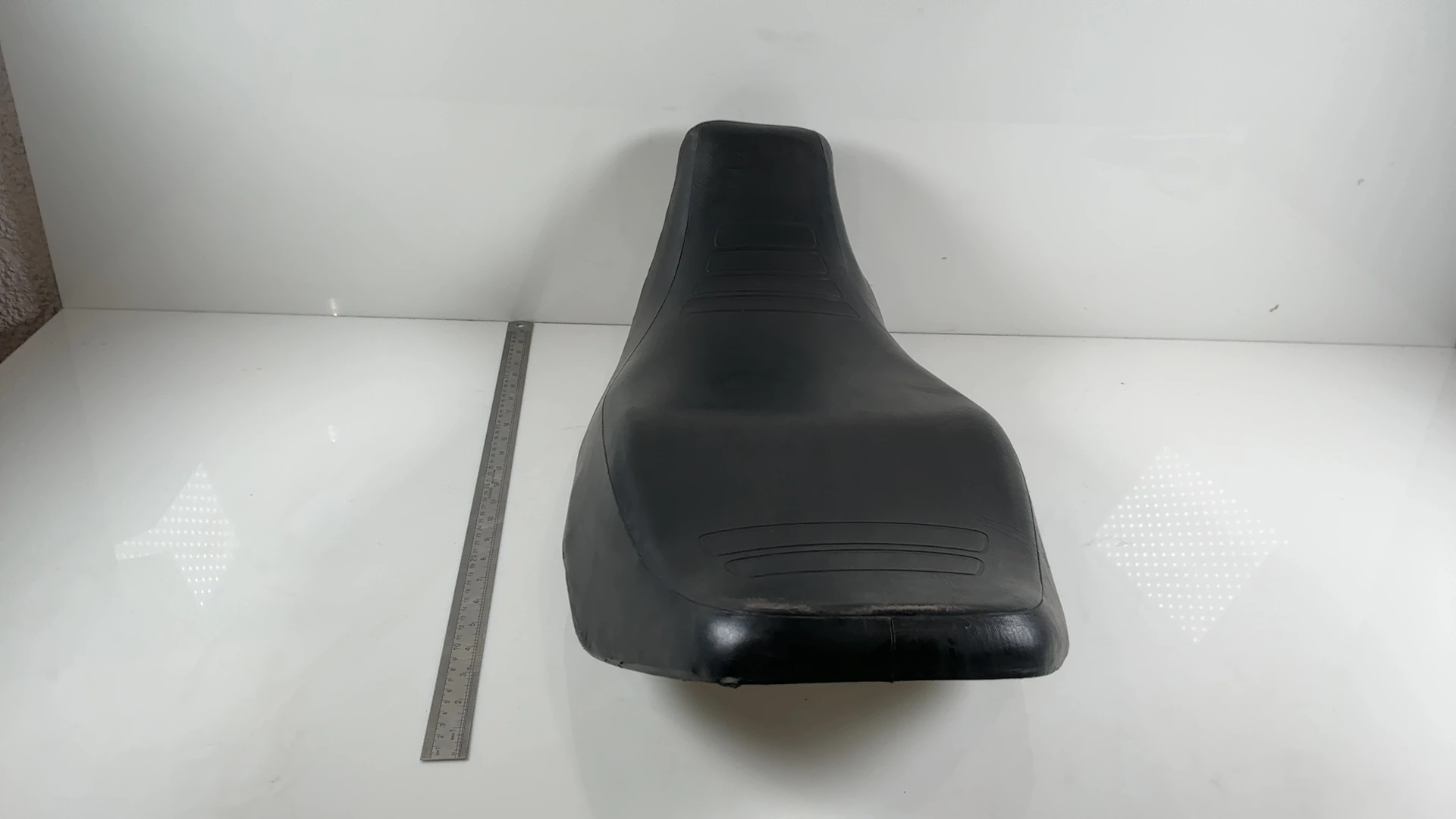 Yamaha XJ600 51J 600cc Motorcycle Seat 1984 1991 OEM 33M-24730-00 - Image 4
