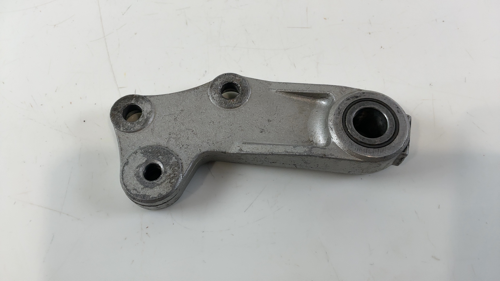 Kawasaki GPZ900R ZX900A 900 CC Rear Brake Caliper Bracket 1984-89 OEM 43044-1039 - Image 3
