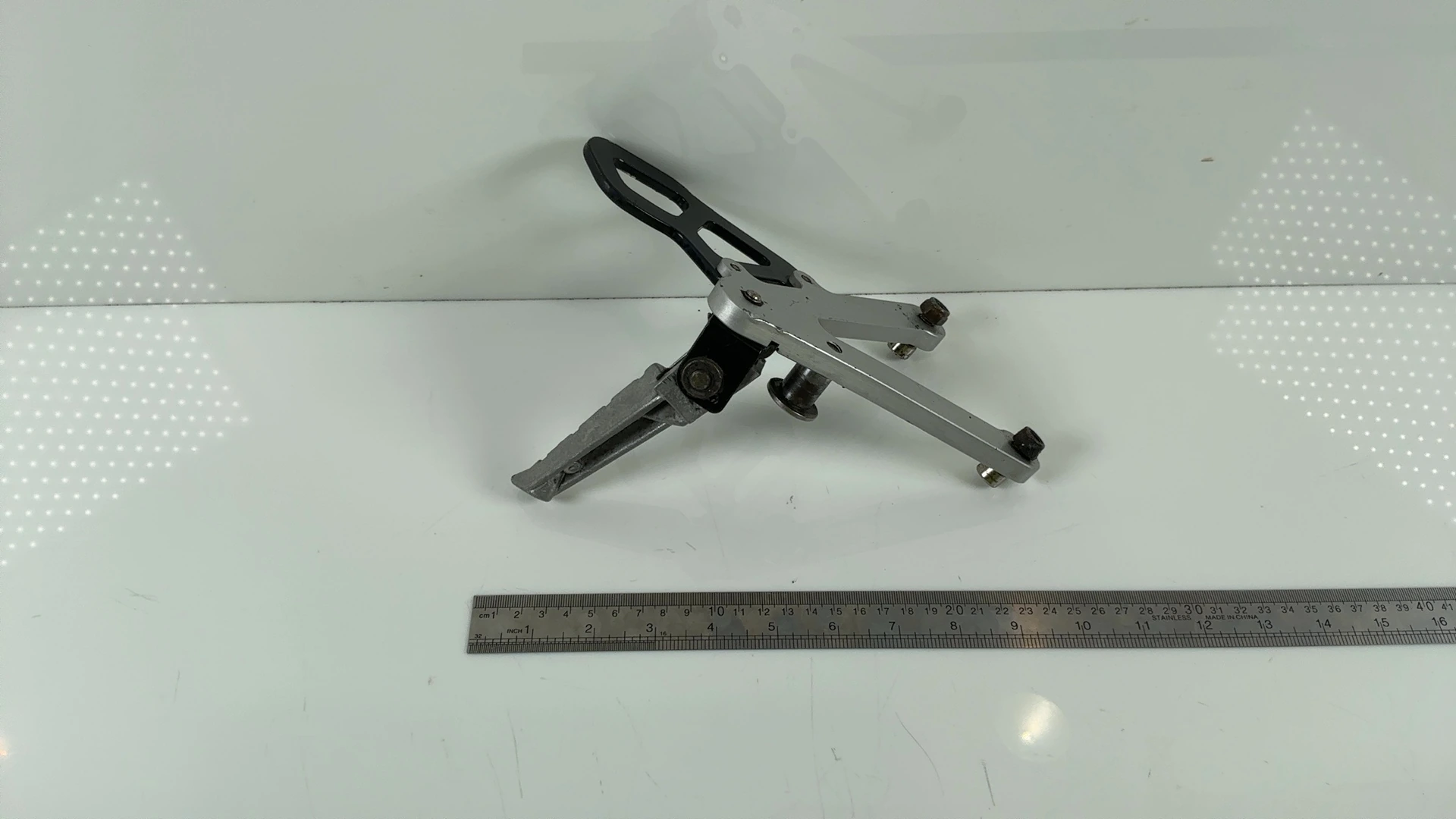 Peugeot XR6 50cc Front Left Footrest Bracket Peg Assembly 2003 2008 OEM 753177 - Image 9