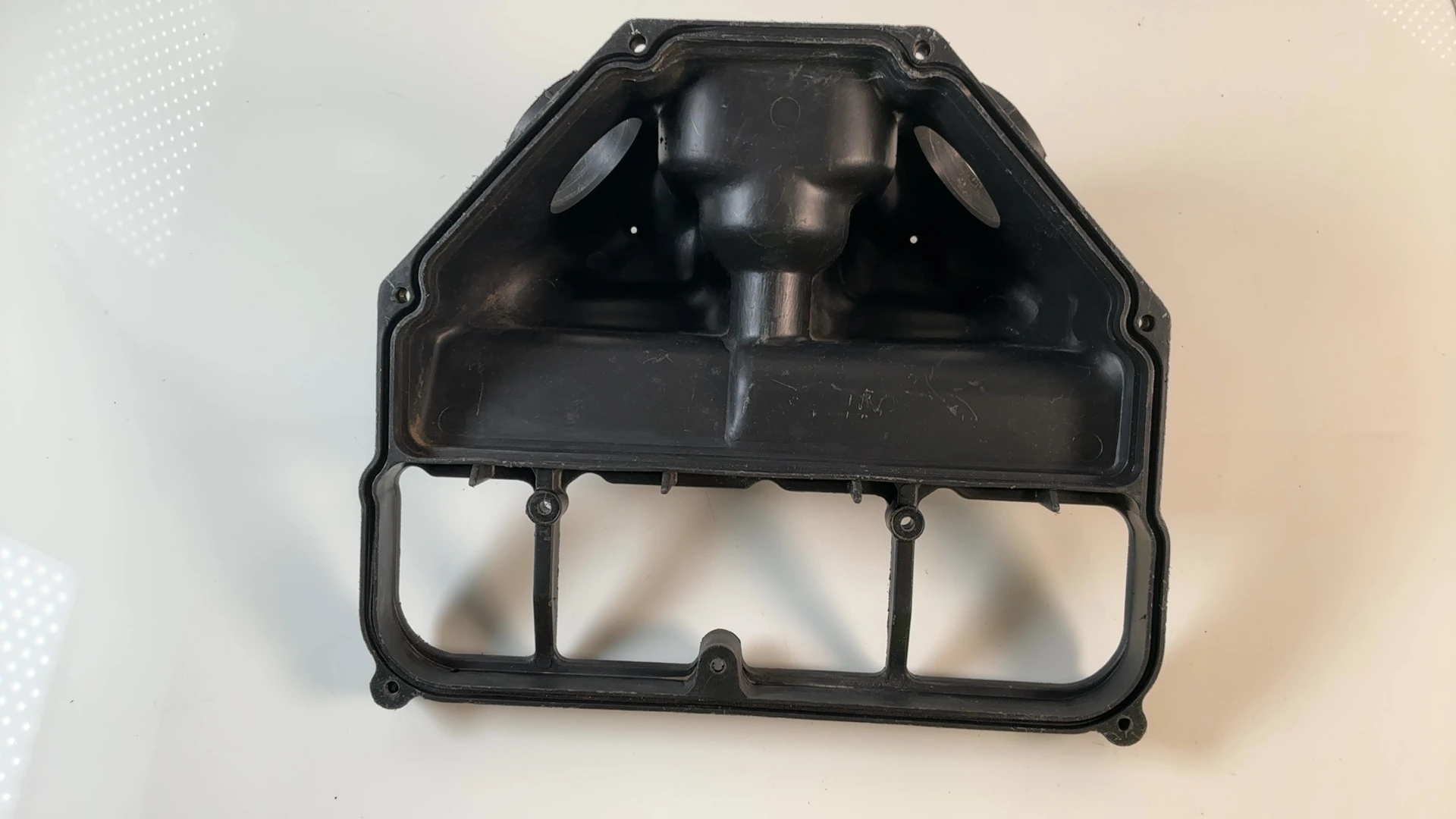 Kawasaki Ninja ZX-6R ZX600F 600cc Lower Airbox Base 1995-1997 OEM 11011-1449 - Image 2