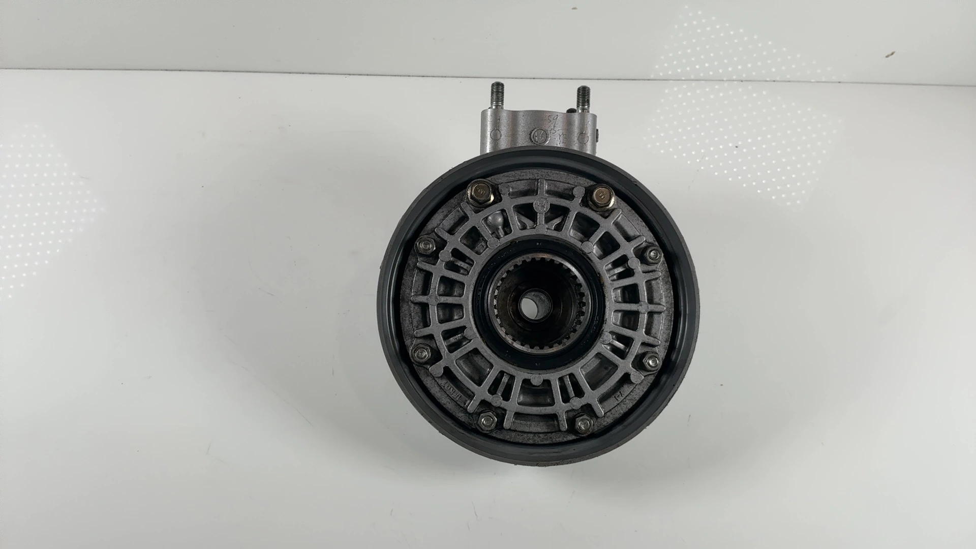 Yamaha V-Max VMX1200 1200 Rear Final Drive Gear Case 1985-07 OEM 1FK-46101-10-00 - Image 5