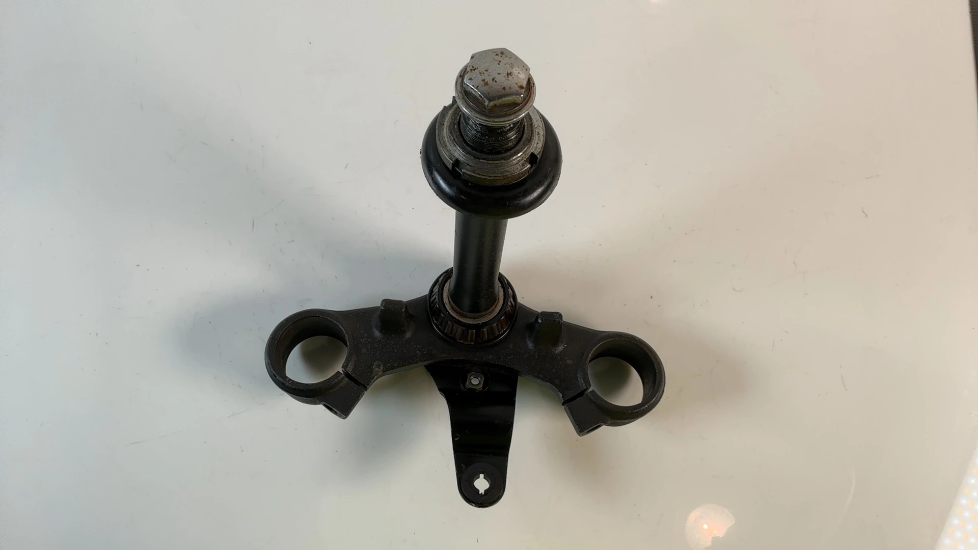 Suzuki Katana 600 GSX600F 600cc Lower Fork Bridge Yoke 1988-1997 OEM 51410-19C02 - Image 4
