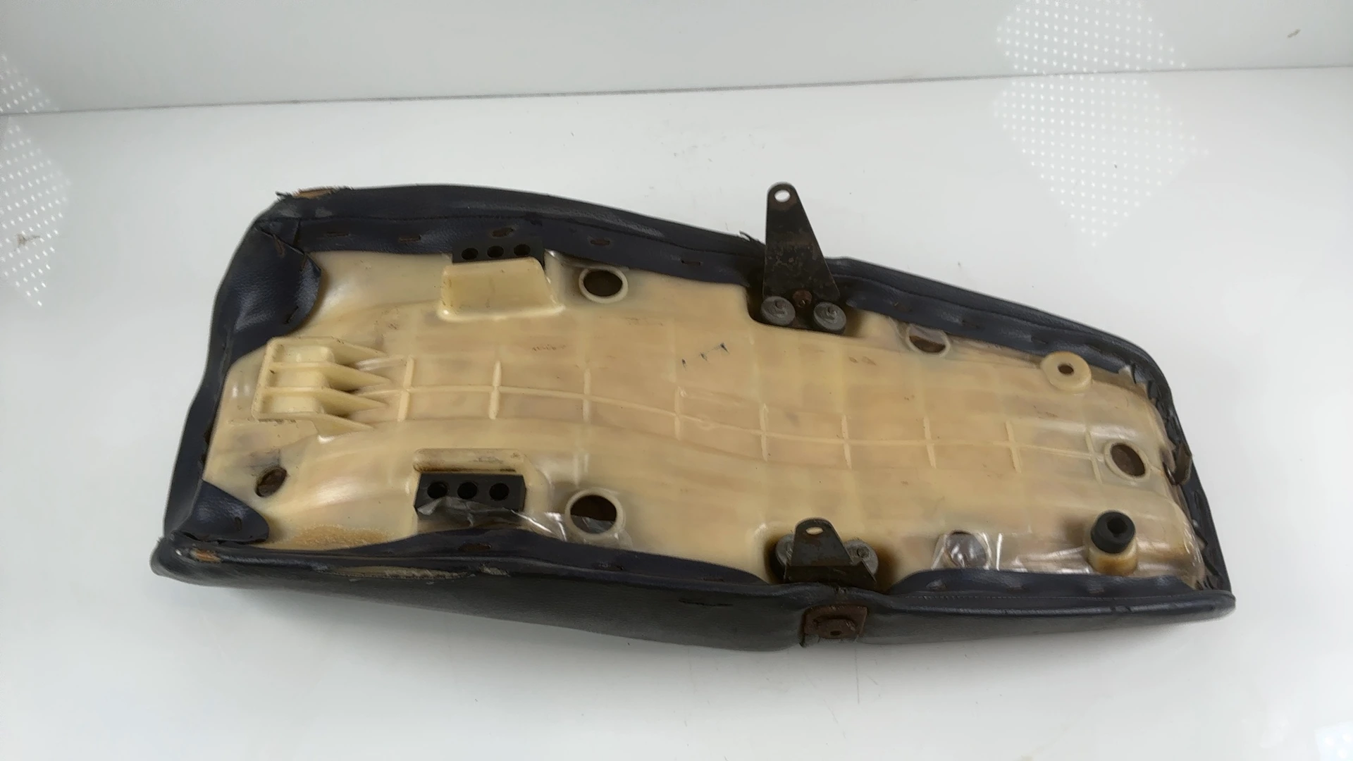 Honda NSR 125 JC20 125cc Motorcycle Seat Saddle 1988-1994 OEM 77200-KY4-900ZE - Image 7