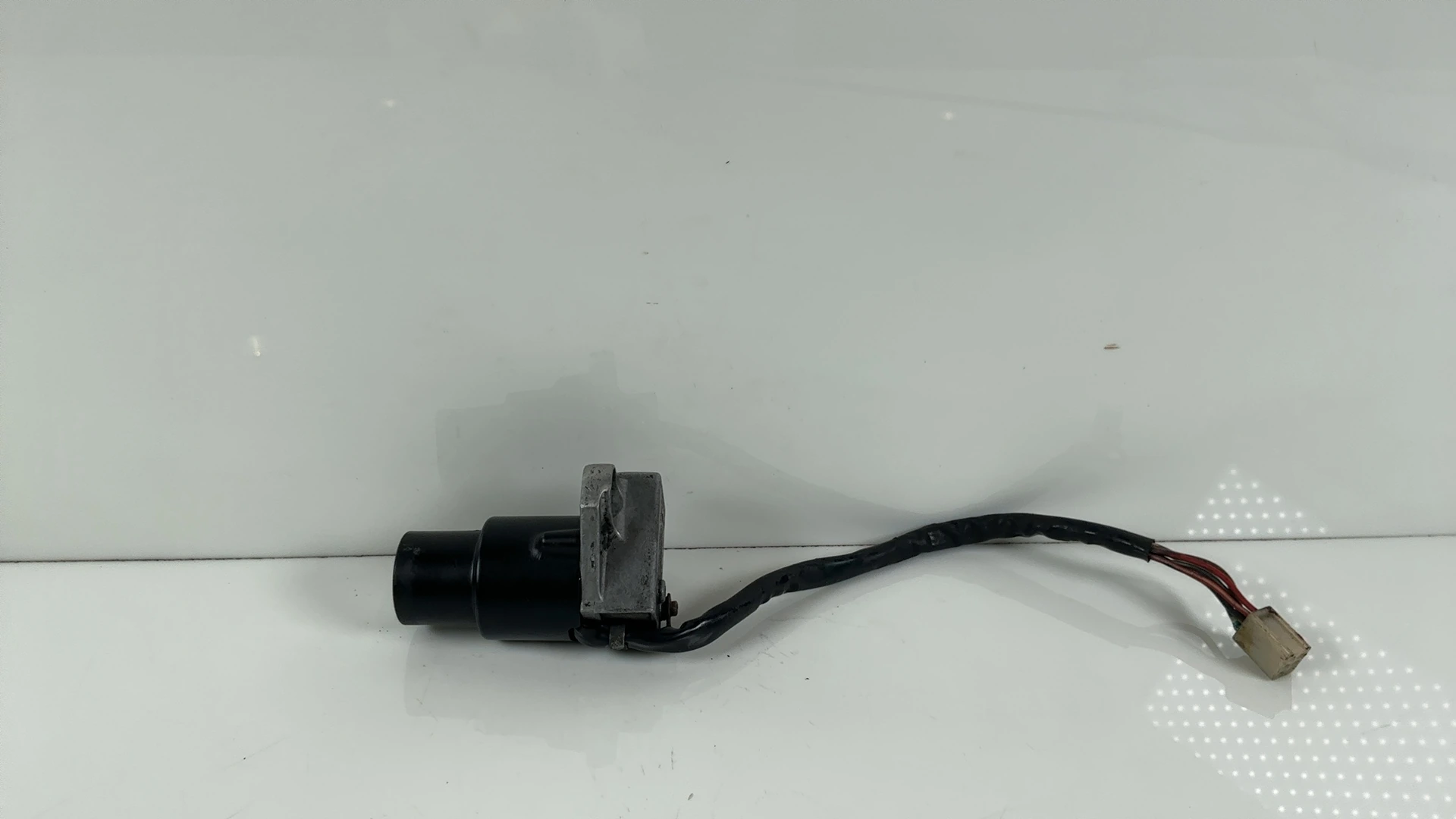 Kawasaki GPZ 305 EX305 305CC Ignition Switch Assembly 1983-1994 OEM 27005-1071 - Image 2