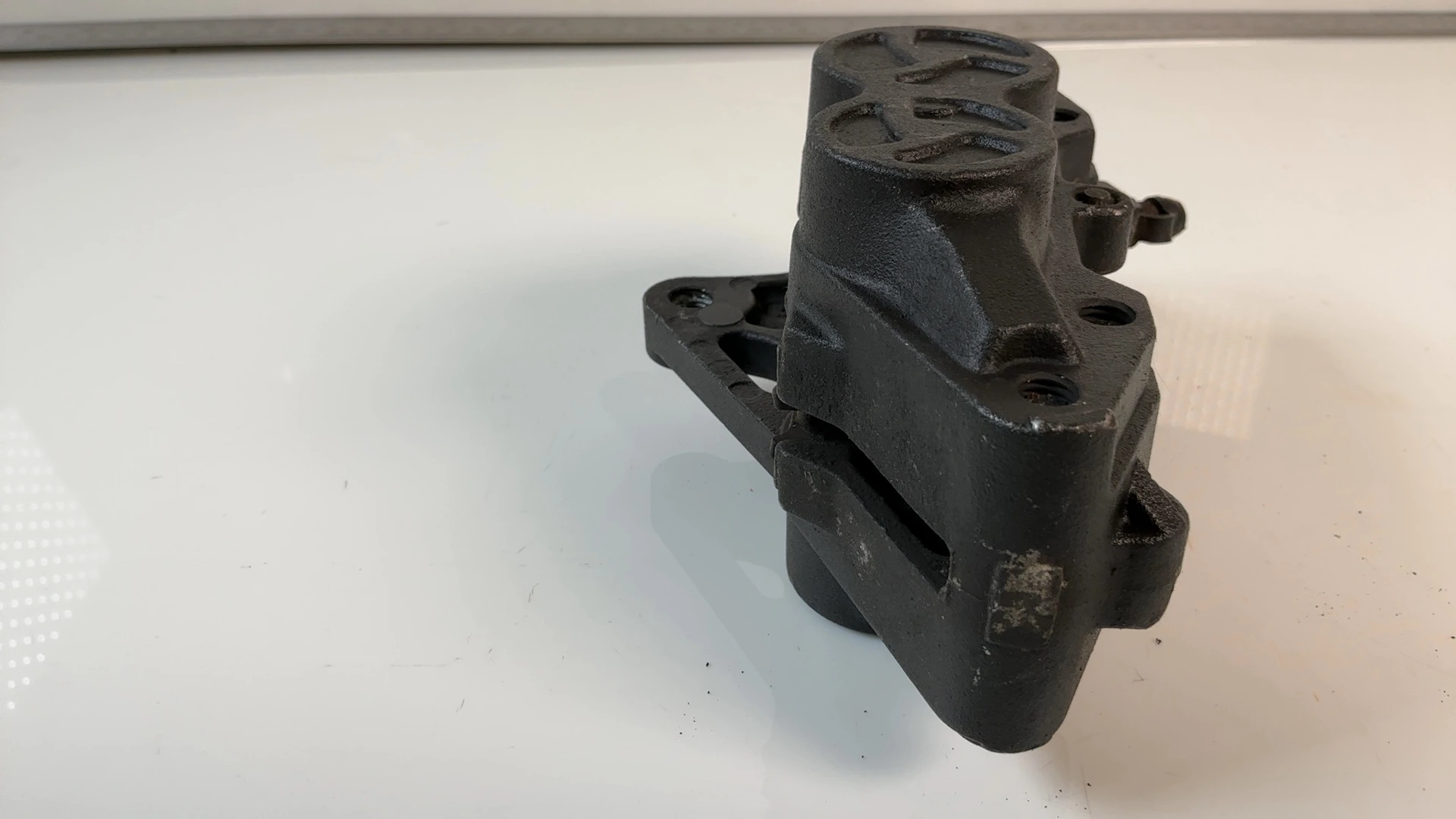 Triumph Sprint ST 1050 1050cc Front Right Brake Caliper 2005-2010 OEM T2020532 - Image 7