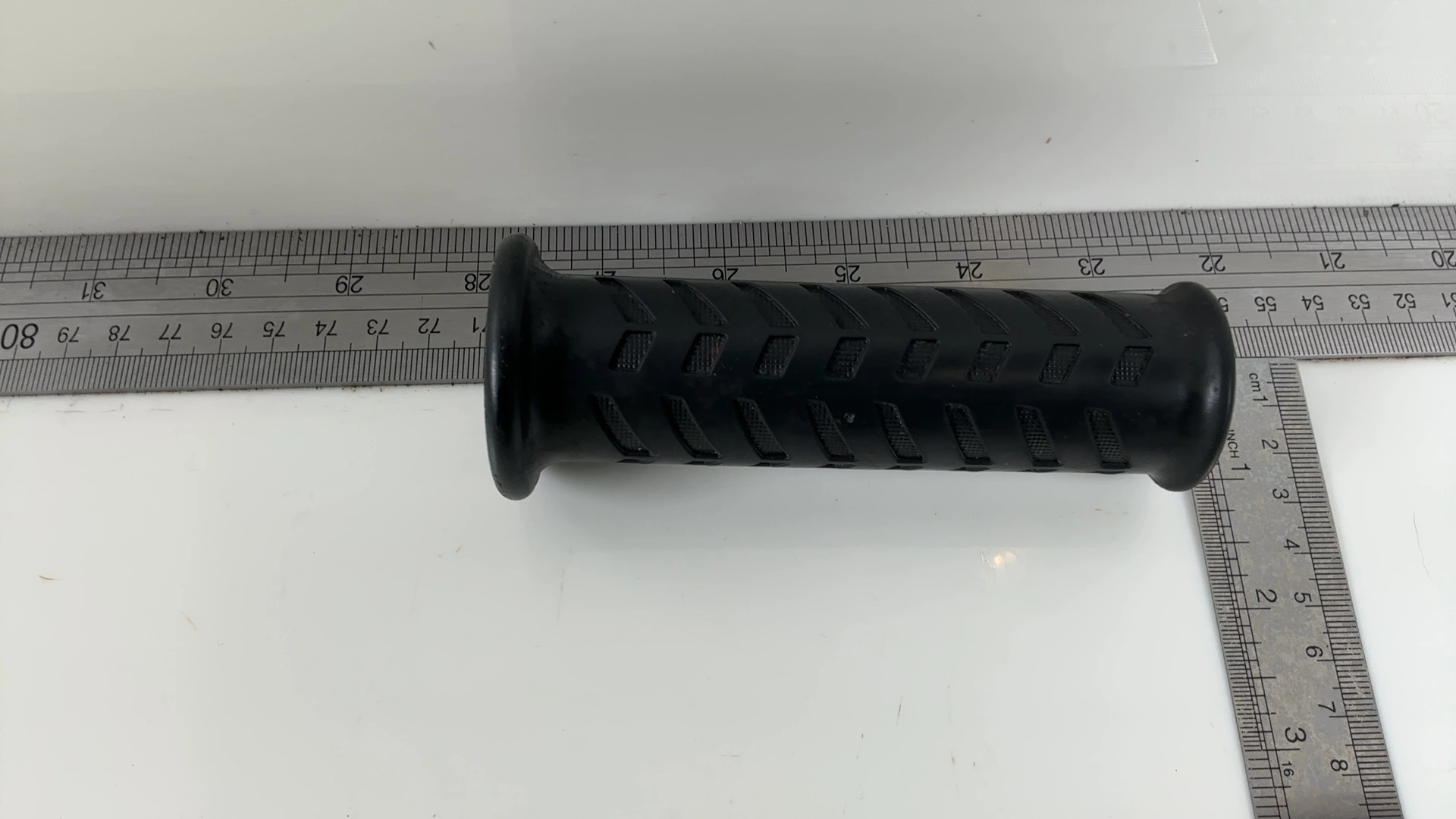 Aprilia RS 660 Tuono 660 660cc Left Hand Grip 2020-2026 OEM AP8118579 - Image 3
