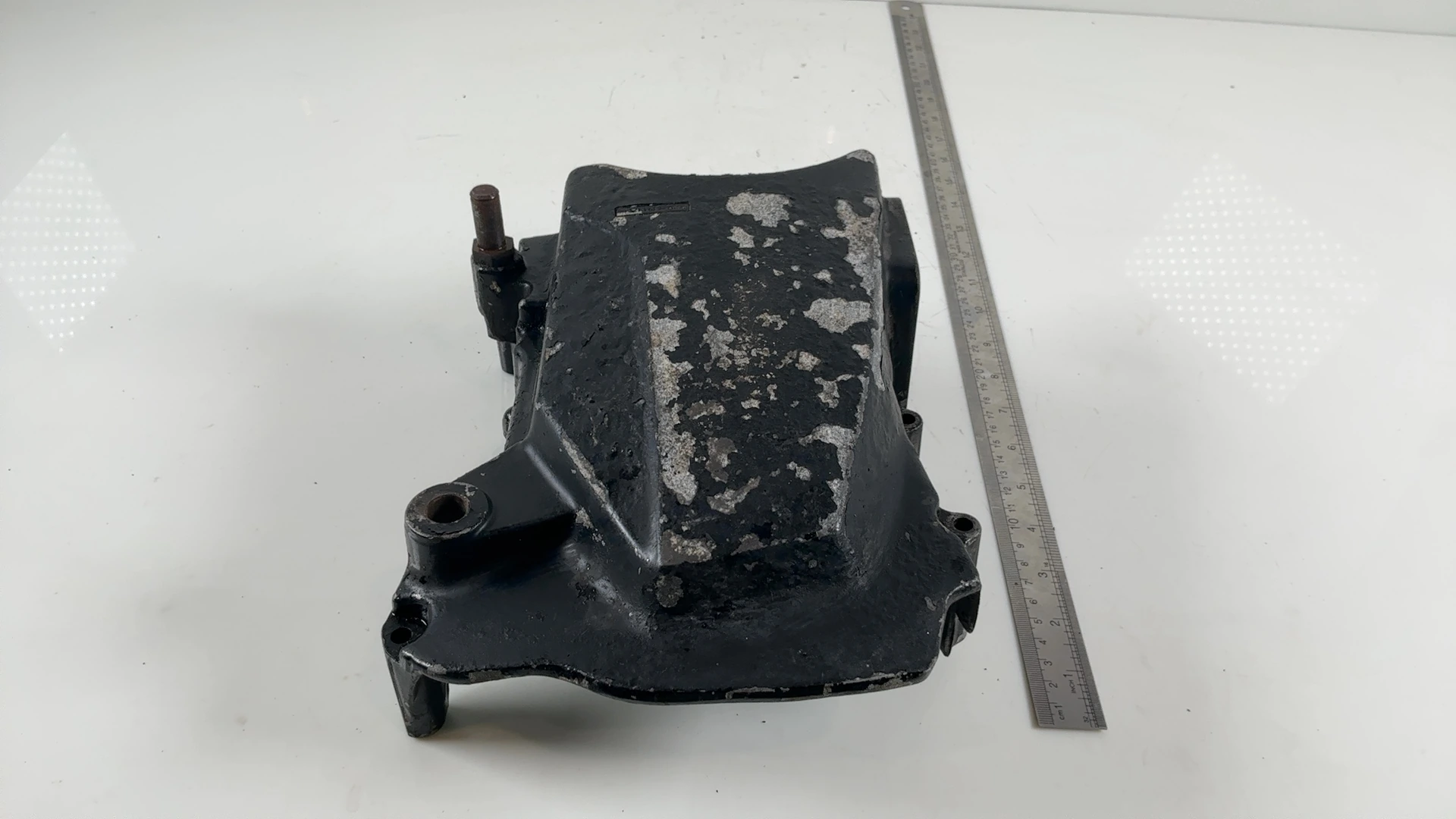Kawasaki GPz550 ZX550A 550cc Front Sprocket Cover 1981-1985 OEM 14026-1025 - Image 3
