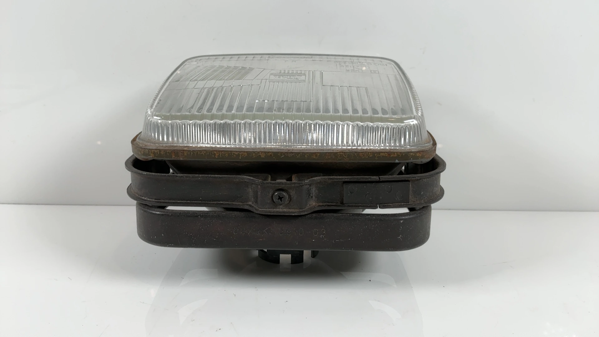 Suzuki GSX550ES GSX550 550CC Headlight Lamp 1984-1988 OEM 35100-49550 - Image 3