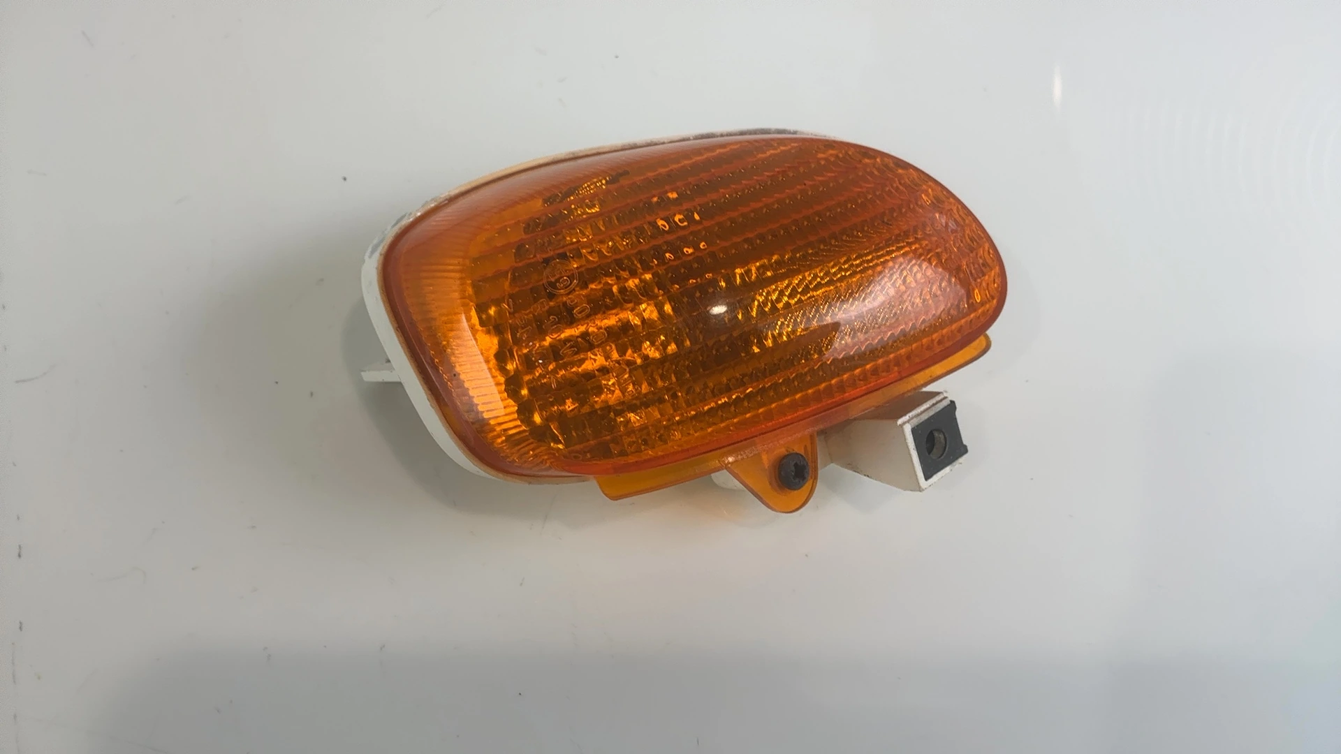 Yamaha Neo's YN 50 Rear Left Turn Signal Indicator Light 1997-2007 5AD-H3330-00