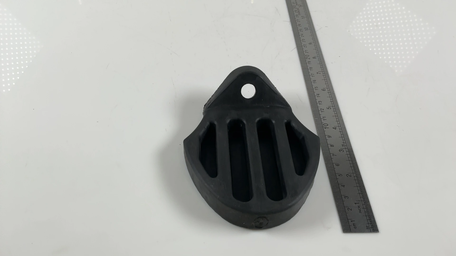 Peugeot XR6 50cc Fuel Petrol Tank Rubber Mount Buffer Cushion 2003-08 OEM 755957 - Image 3