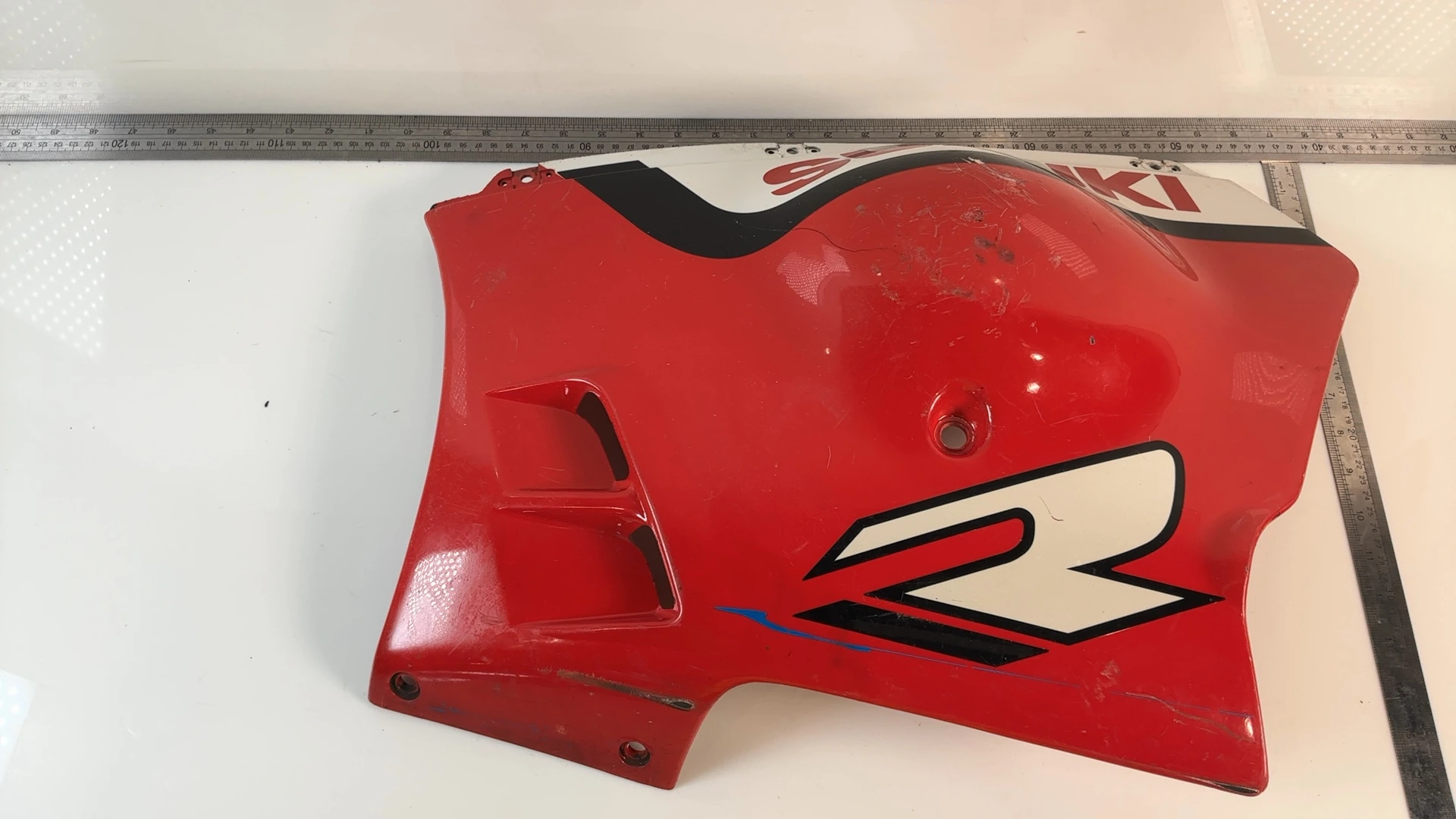 Suzuki GSX-R 1100 GV73B 1100cc Left Mid Fairing 1990 1991 OEM 94481-17C00 - Image 3